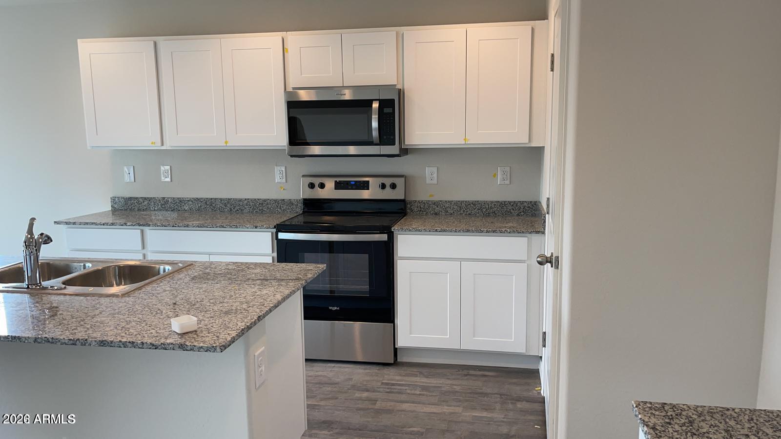 825 N Country Village Lane — photo