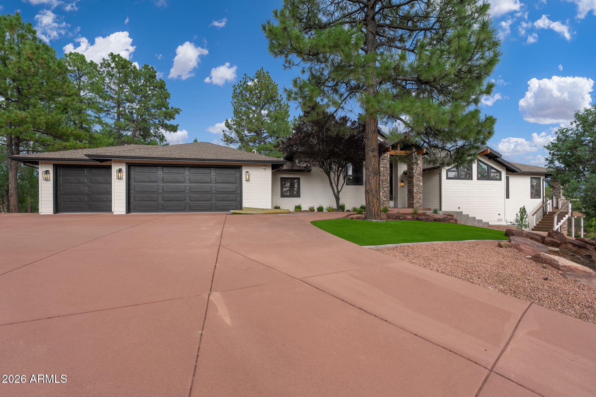 810 N Chaparral Pines Drive — photo