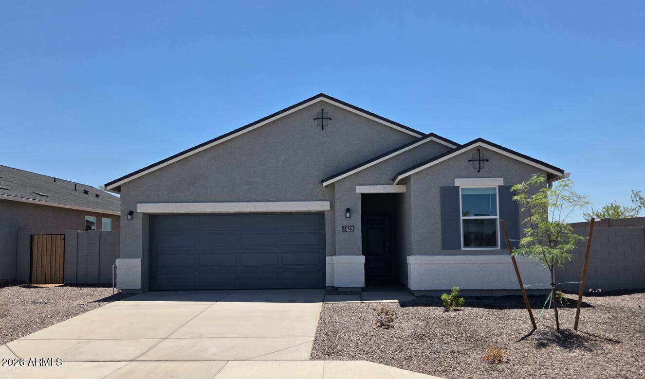 5429 E Darwin Drive — photo