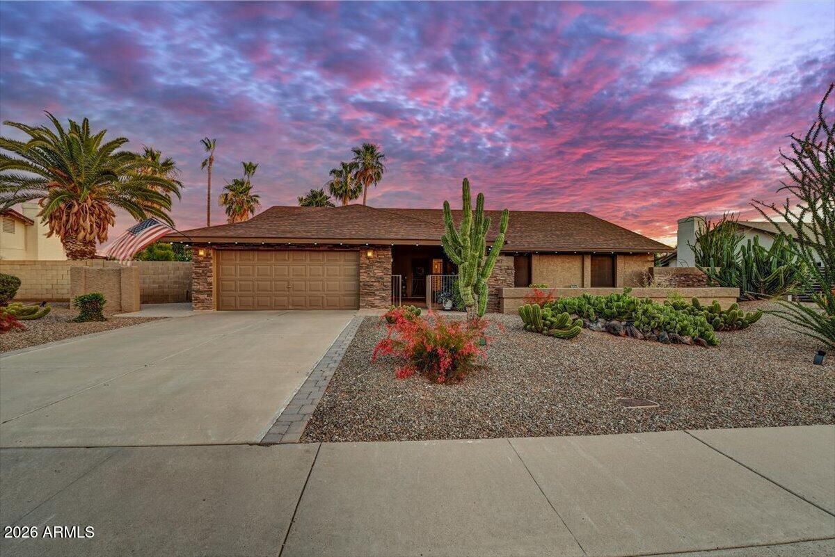 5017 E Le Marche Avenue — photo