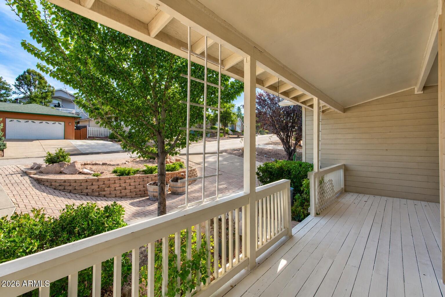 302 N Stagecoach Pass — photo
