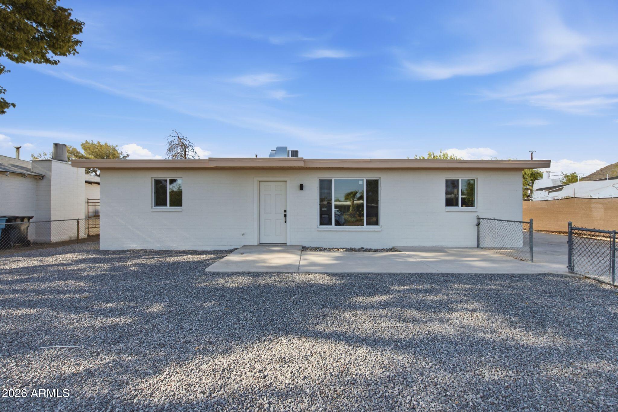 1204 W Brown Street — photo