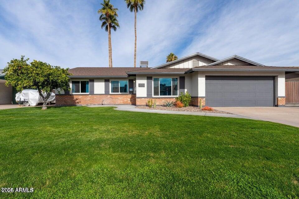 2430 E Hermosa Drive — photo