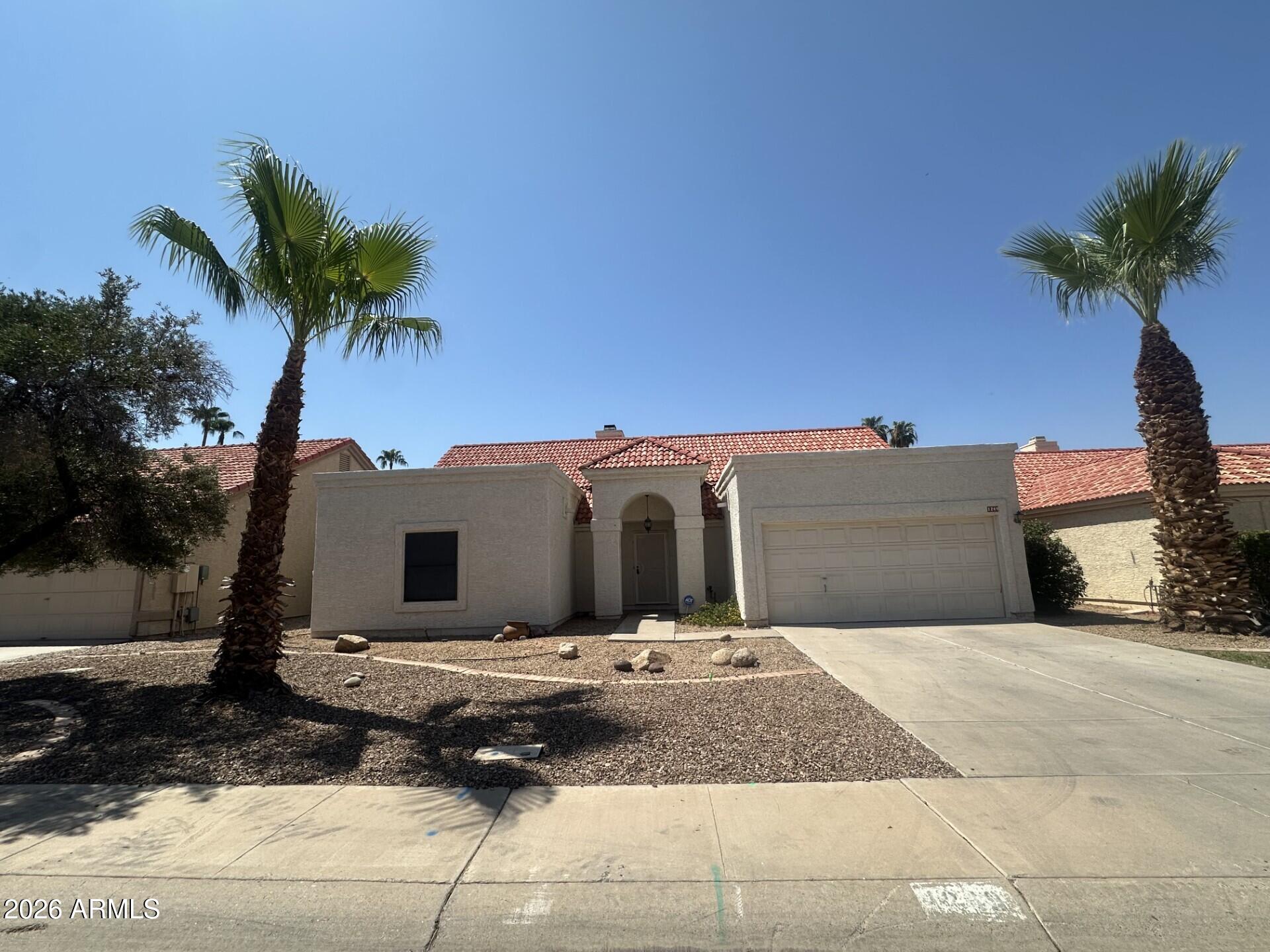 1249 E Laurel Avenue — photo