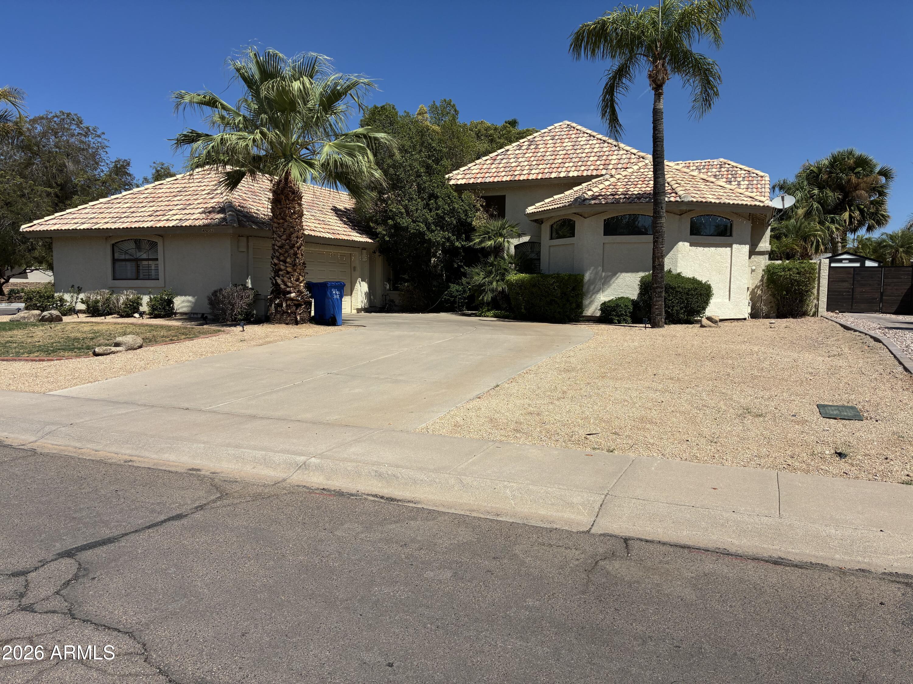 4602 E Carolina Drive — photo