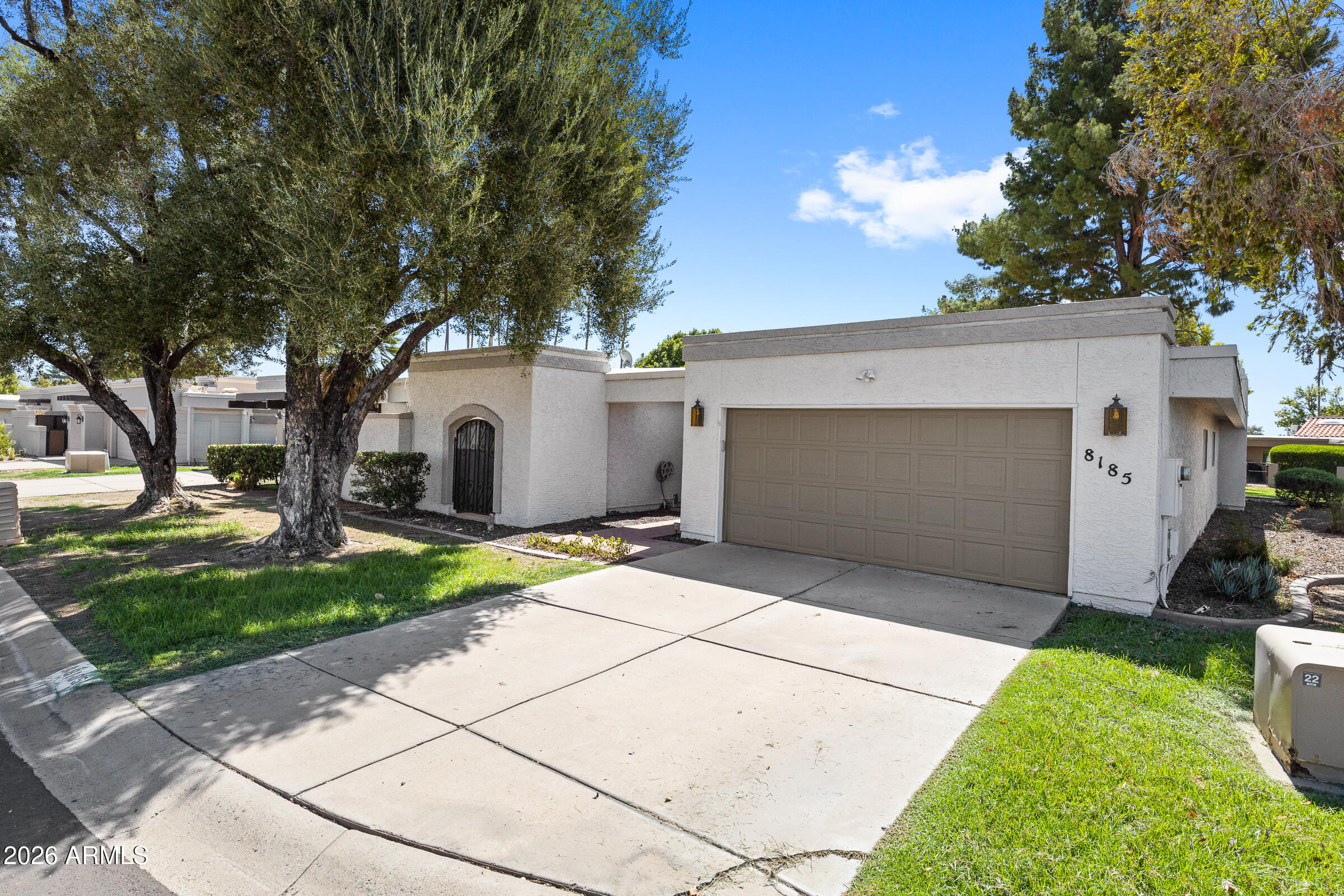 8185 E Del Caverna Drive — photo