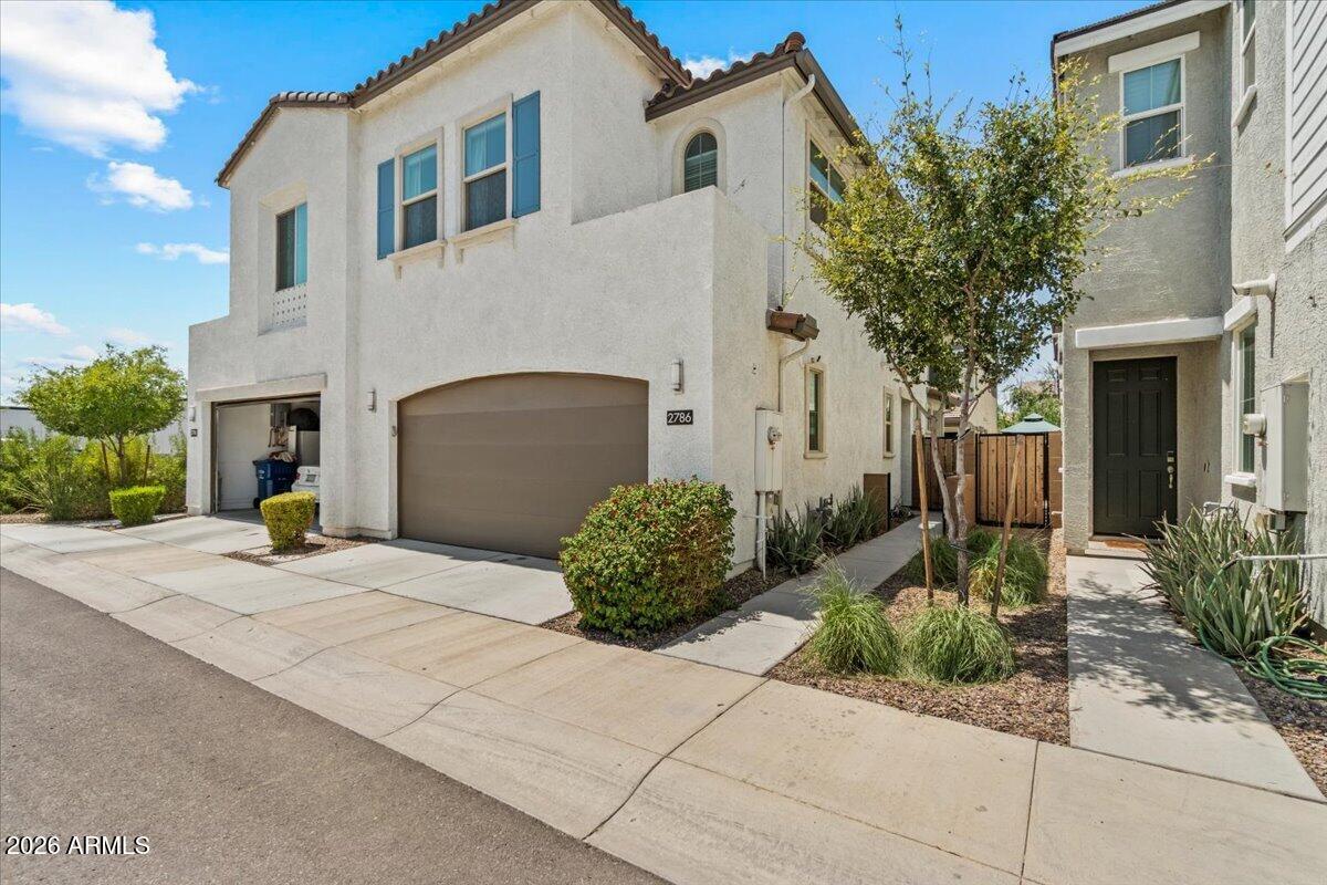 2786 S Apache Drive — photo