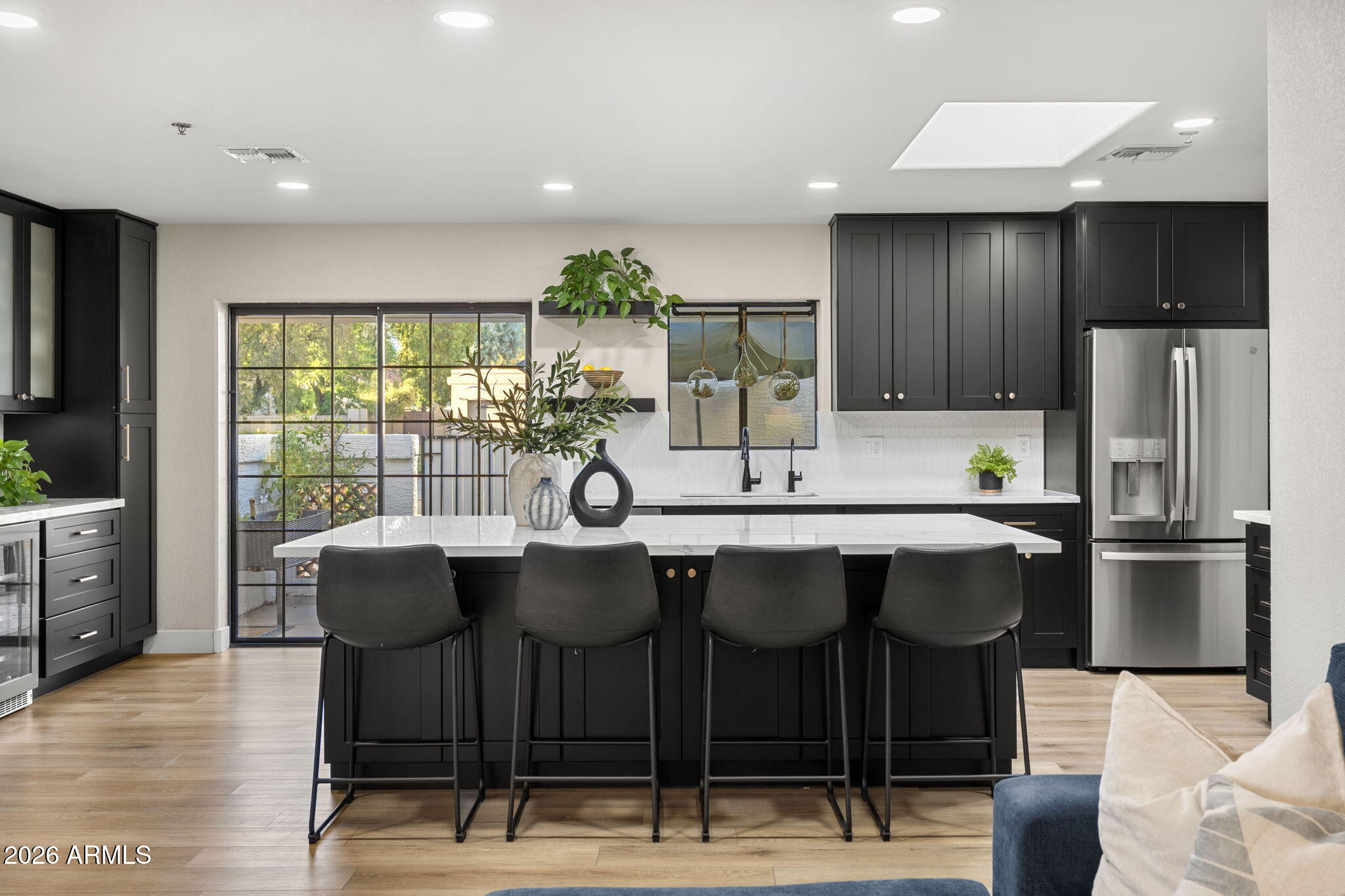 10945 E San Salvador Drive — photo
