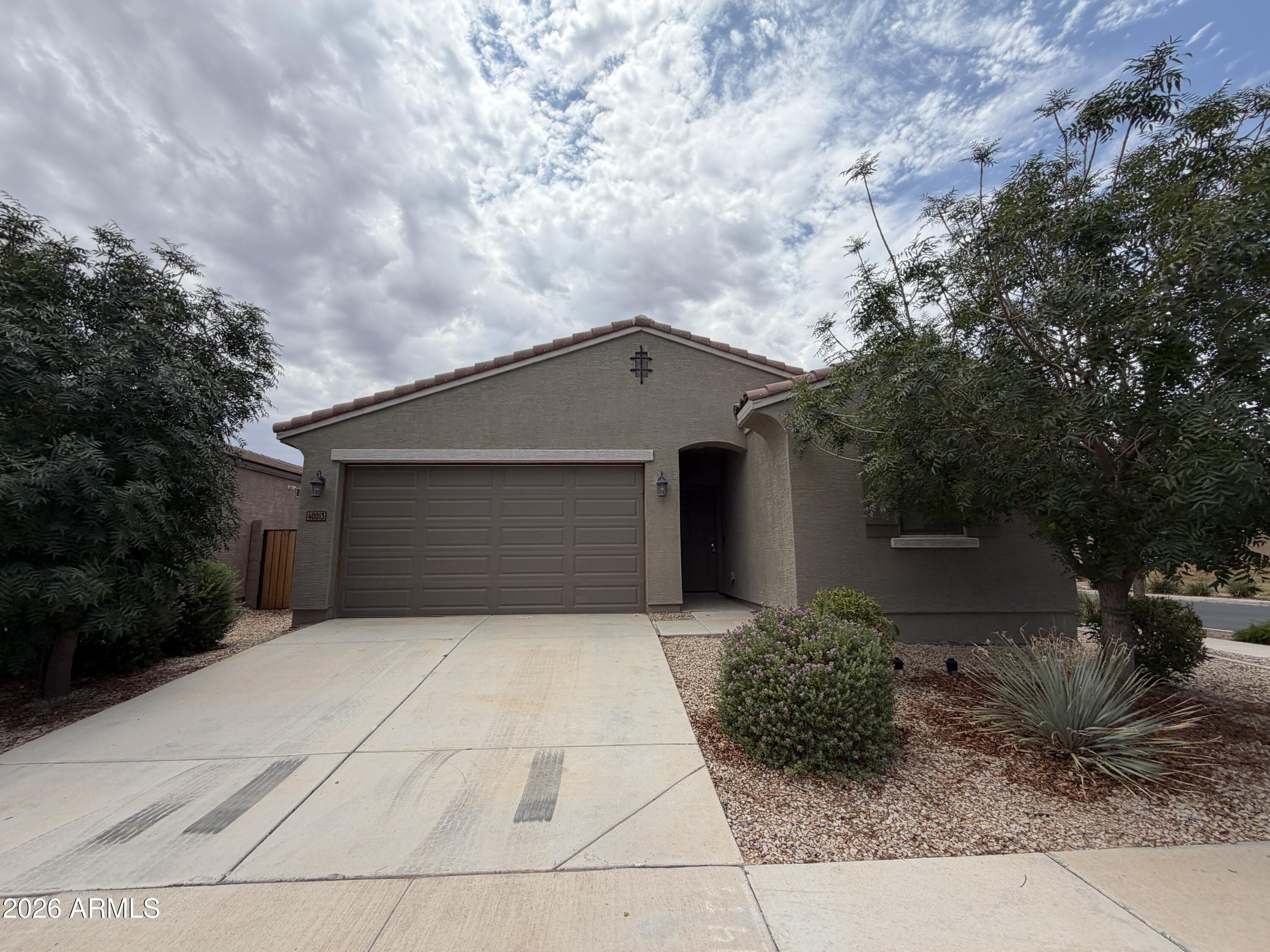 40013 W Williams Way — photo