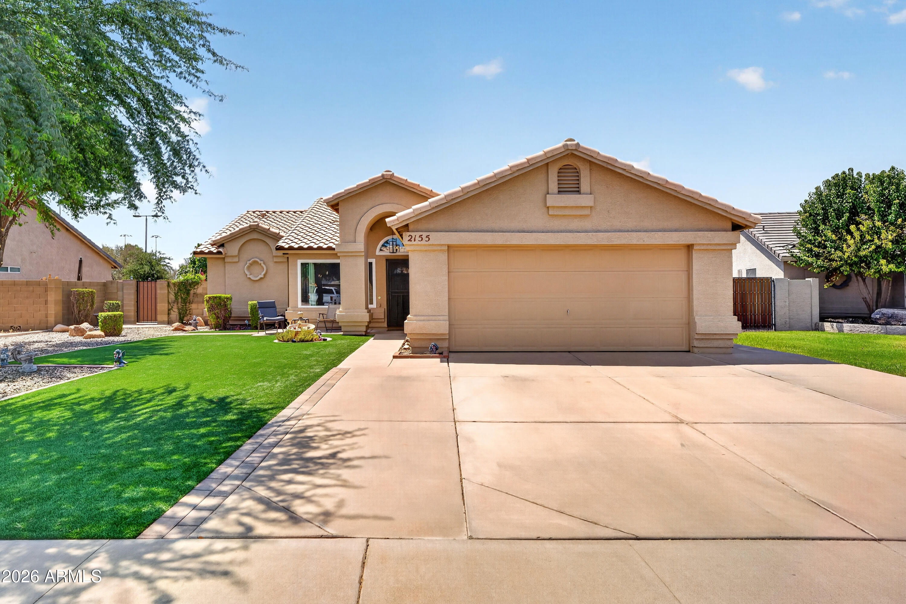 2155 E Sherri Drive — photo