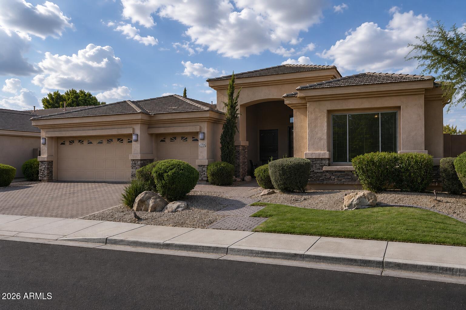 1764 W Coconino Drive — photo