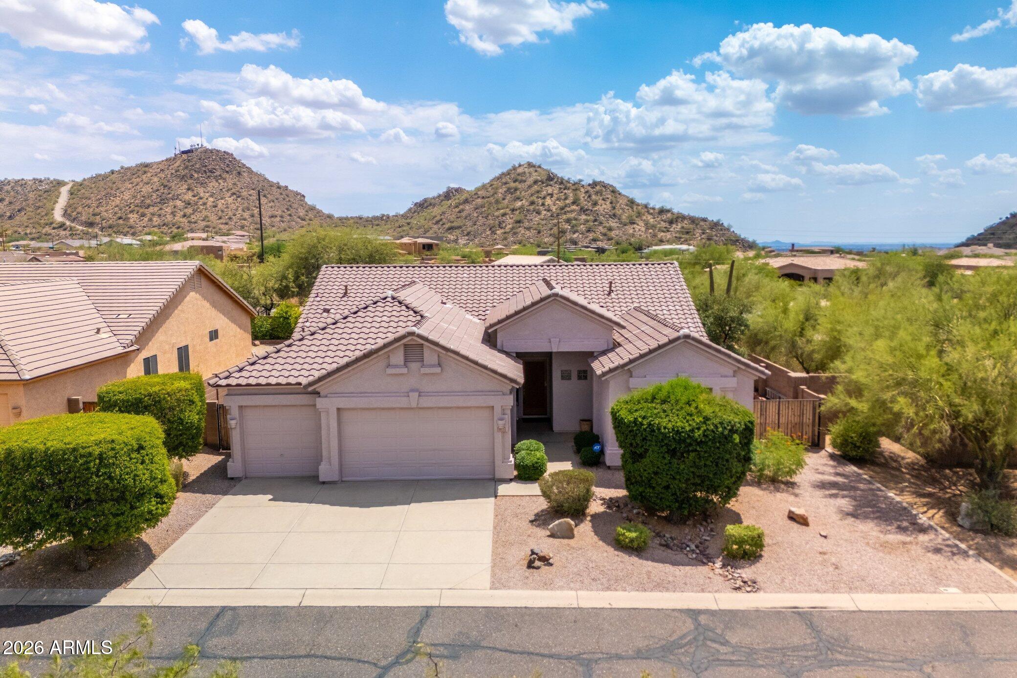 9513 E Knoll Circle — photo