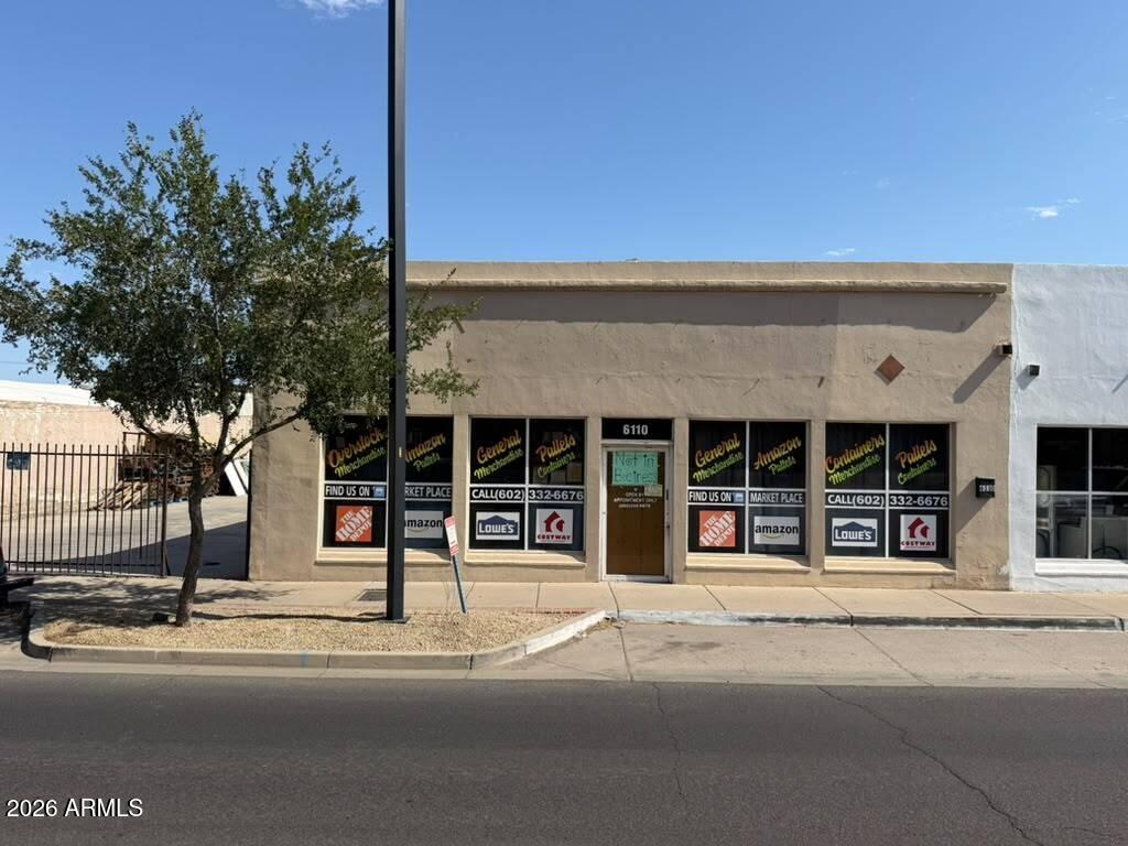 6110 W Glendale Avenue — photo