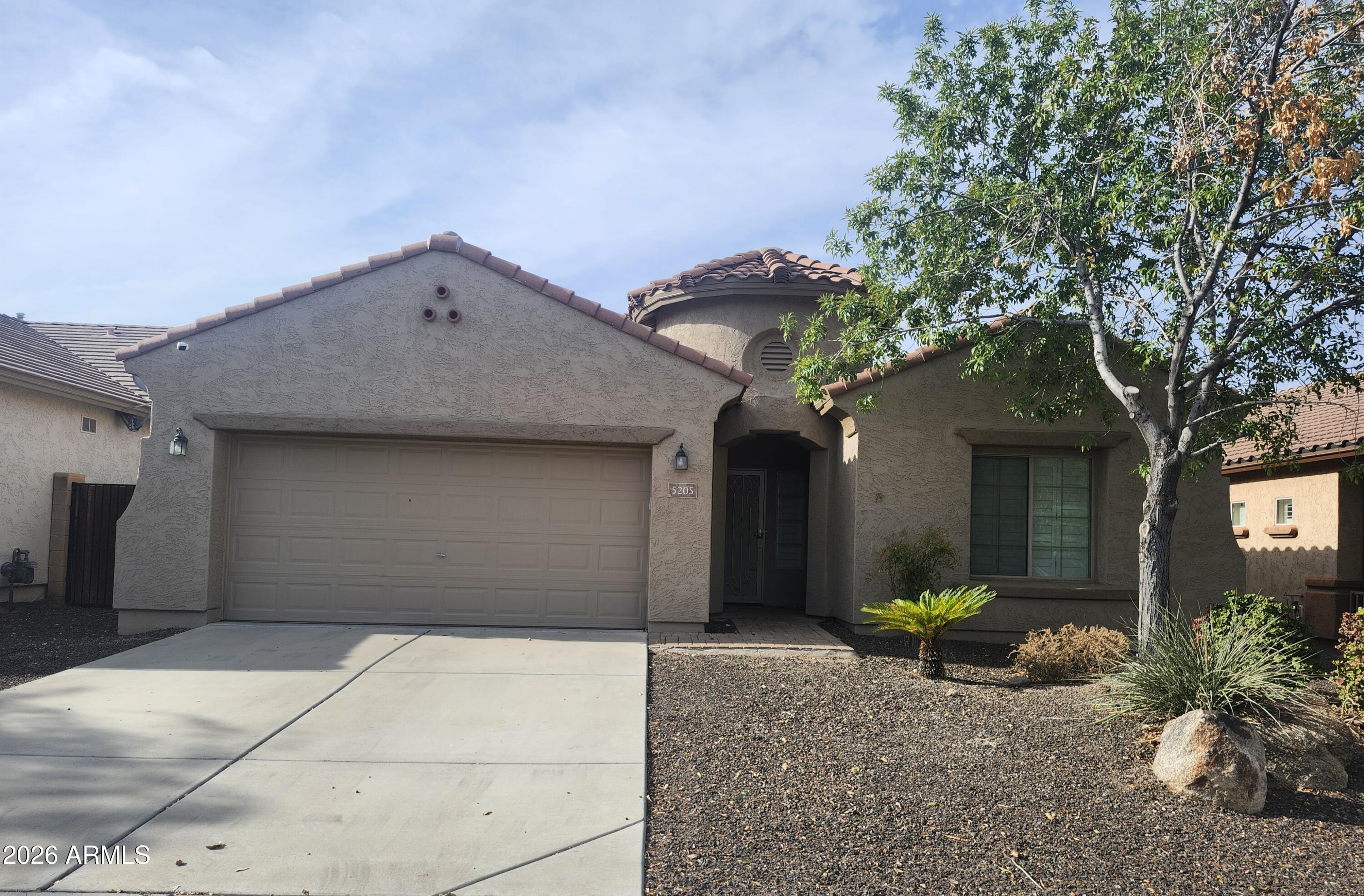5205 W Molly Lane — photo