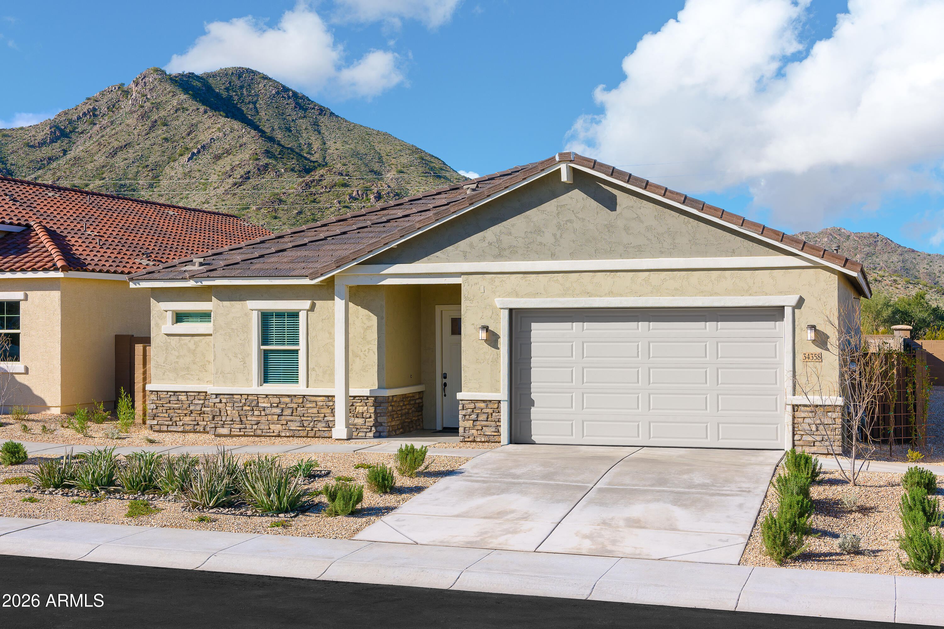 34358 N Timberlake Manor — photo