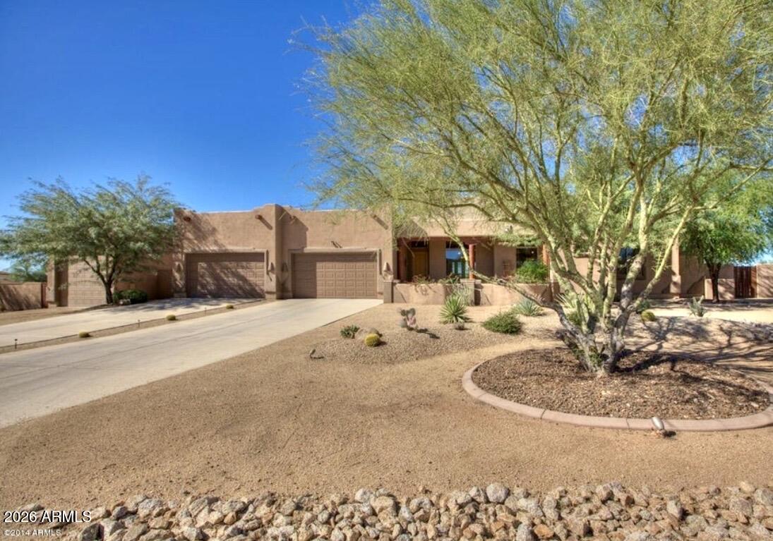 31 E Desert Hills Drive — photo