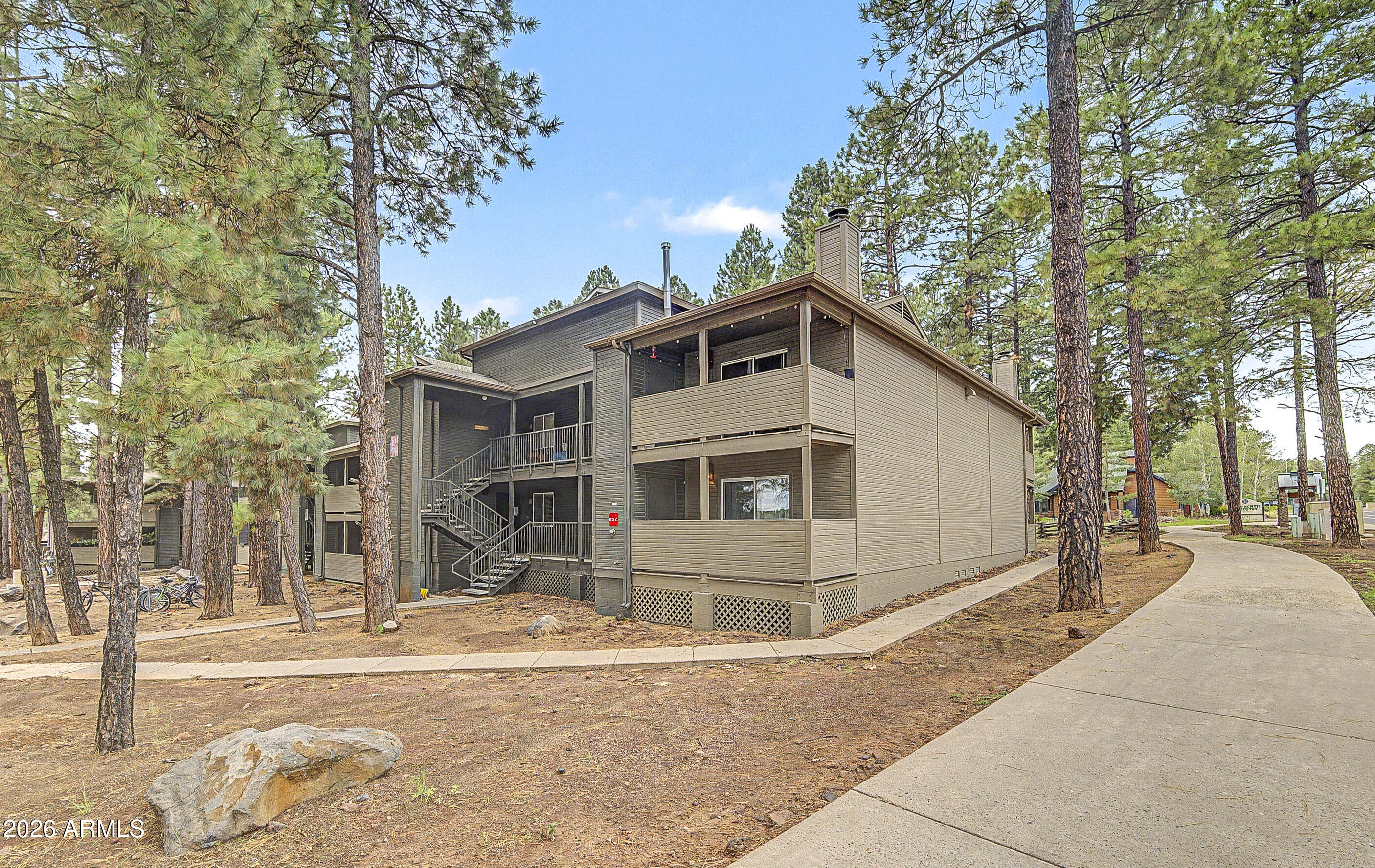 1185 W University Avenue 101 — photo