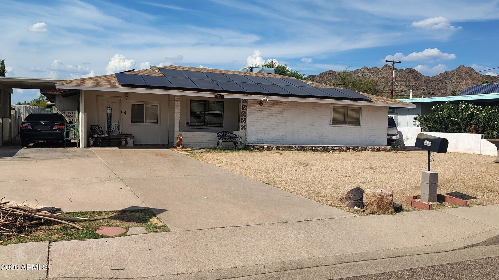1438 E Hatcher Road — photo