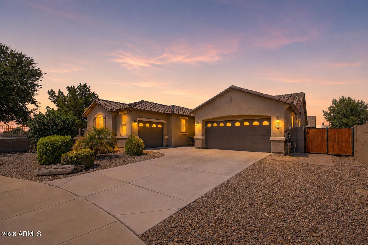 22220 E Desert Hills Court — photo