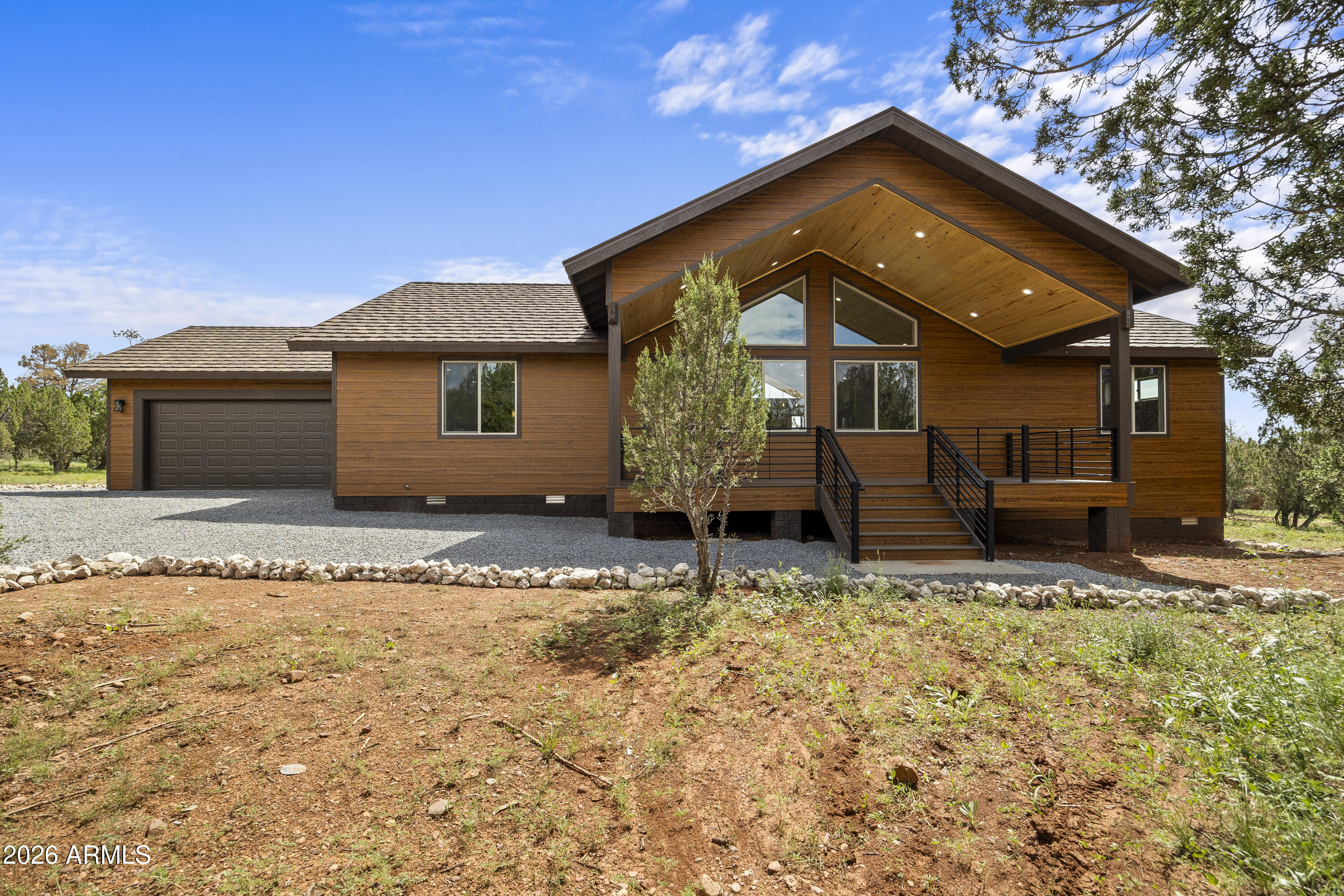 2747 Apollo Circle, Overgaard, AZ 85933 — photo 2