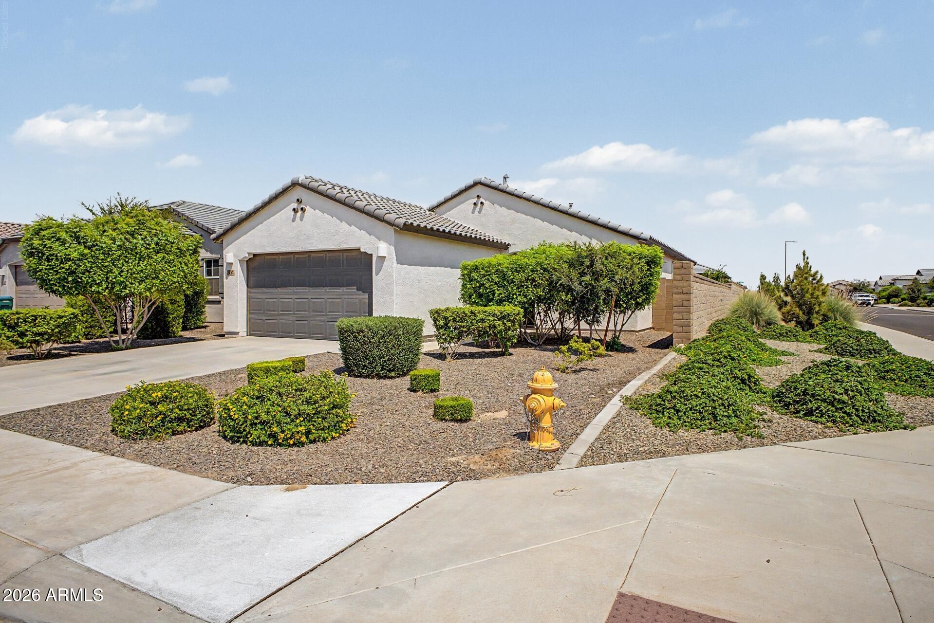 3142 E Riding Boot Way — photo