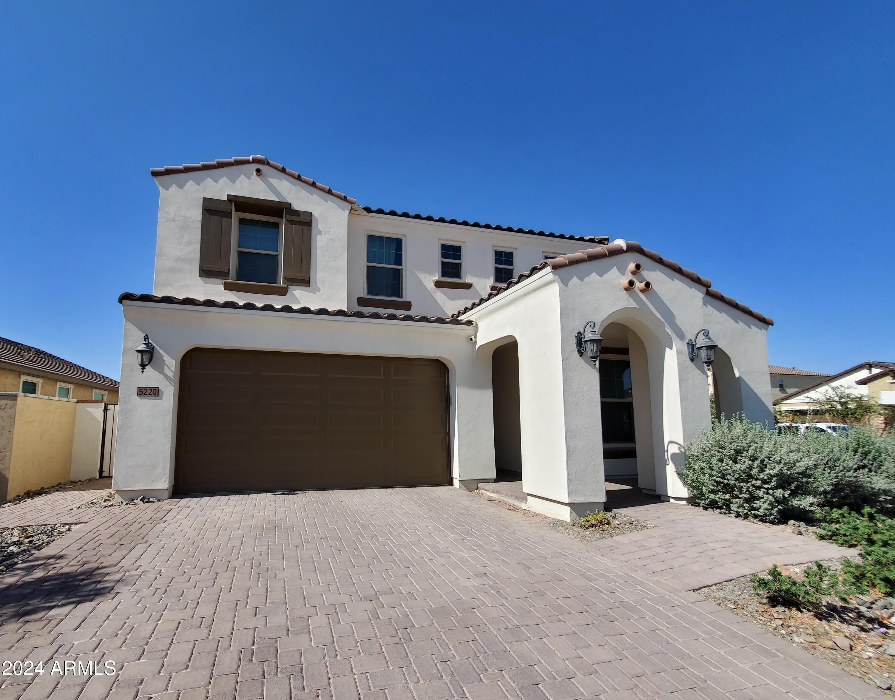 5220 S Hadron — photo