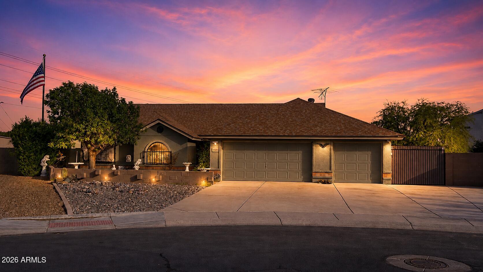 7507 W Brown Street — photo
