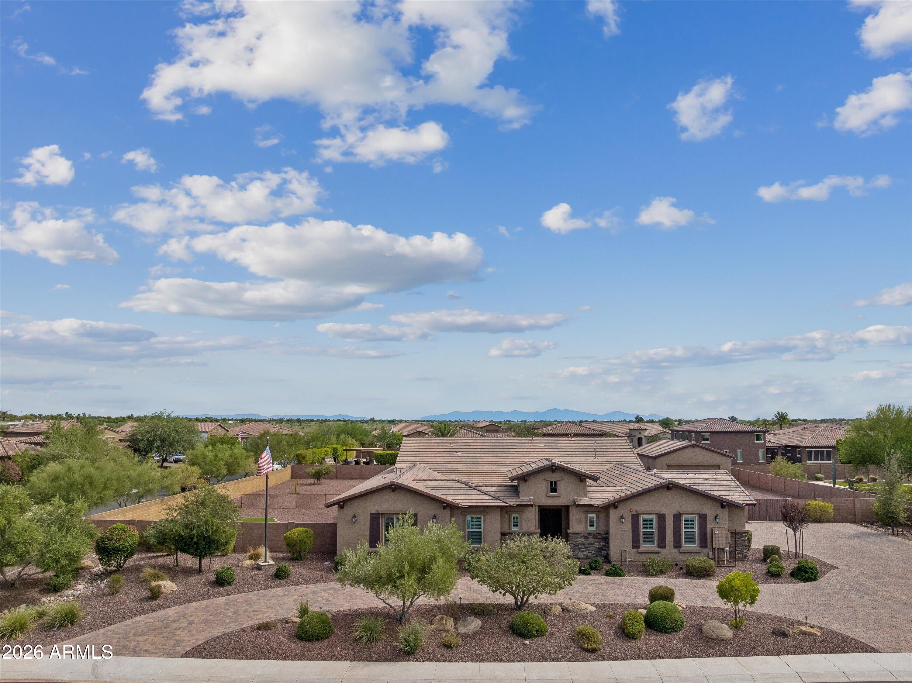 7551 W Saguaro Park Lane — photo