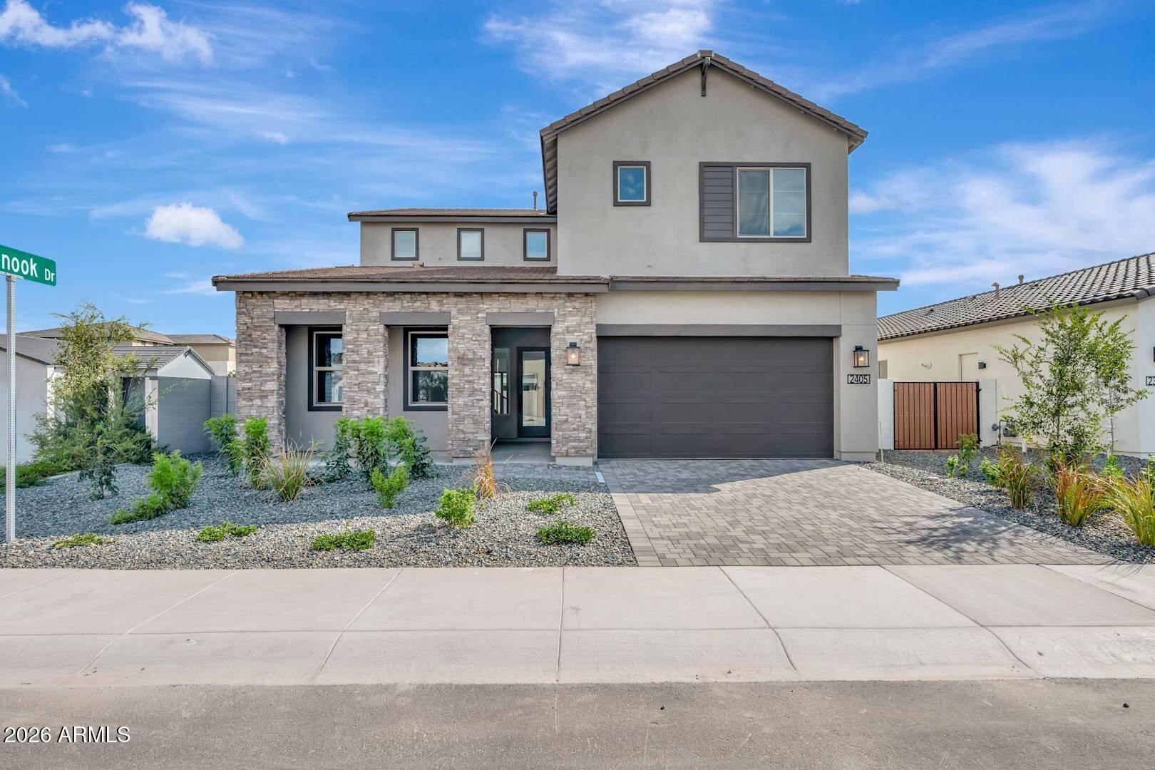 2405 E Leccino Drive — photo