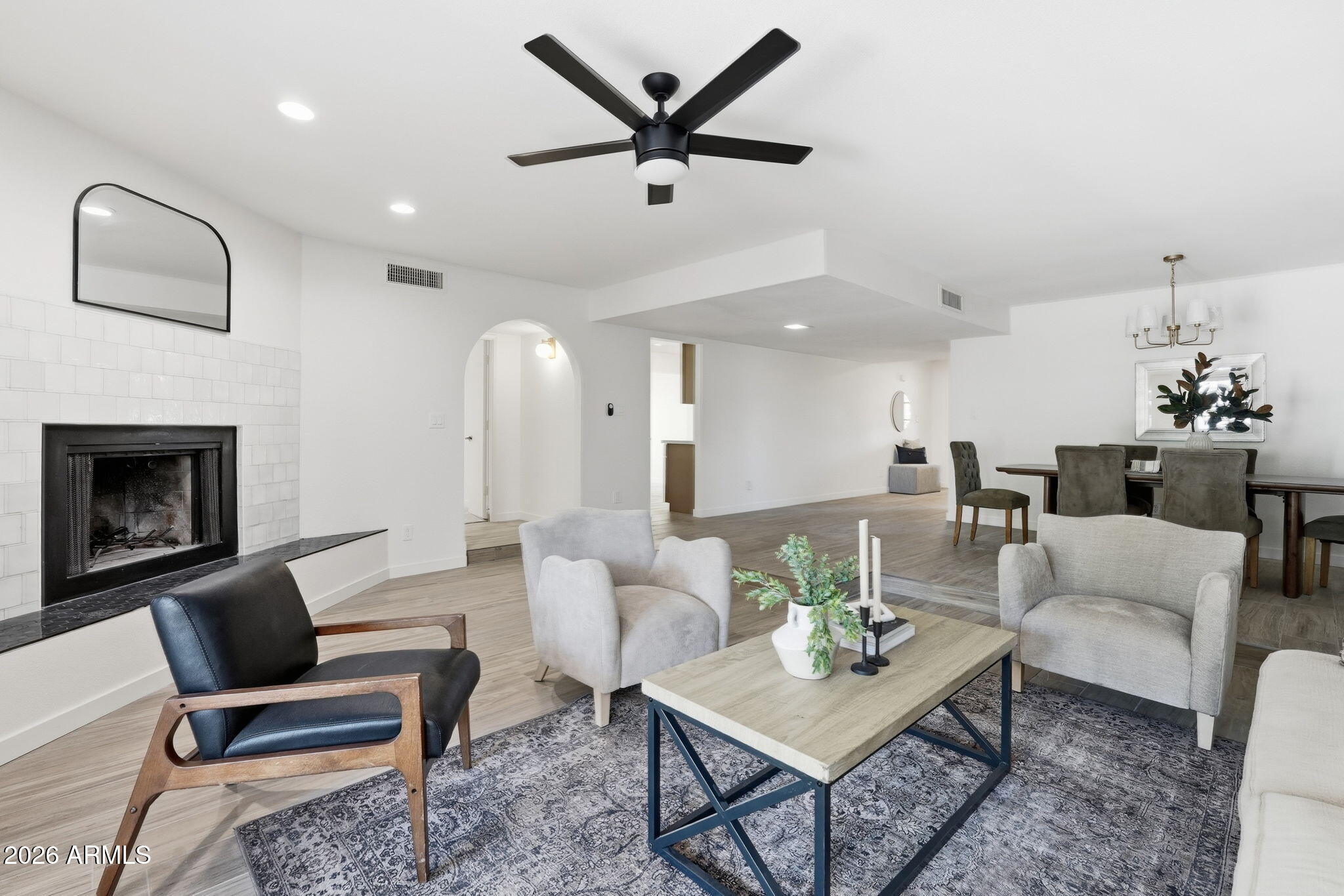 4017 E Dahlia Drive — photo
