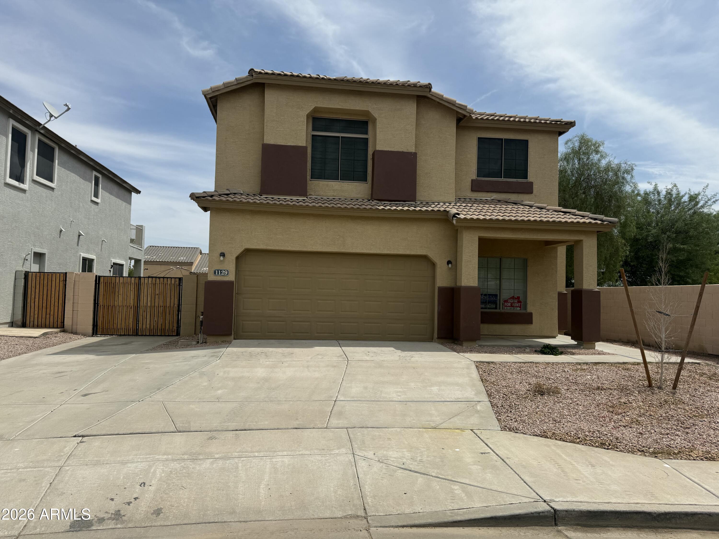 1129 S 240th Drive — photo
