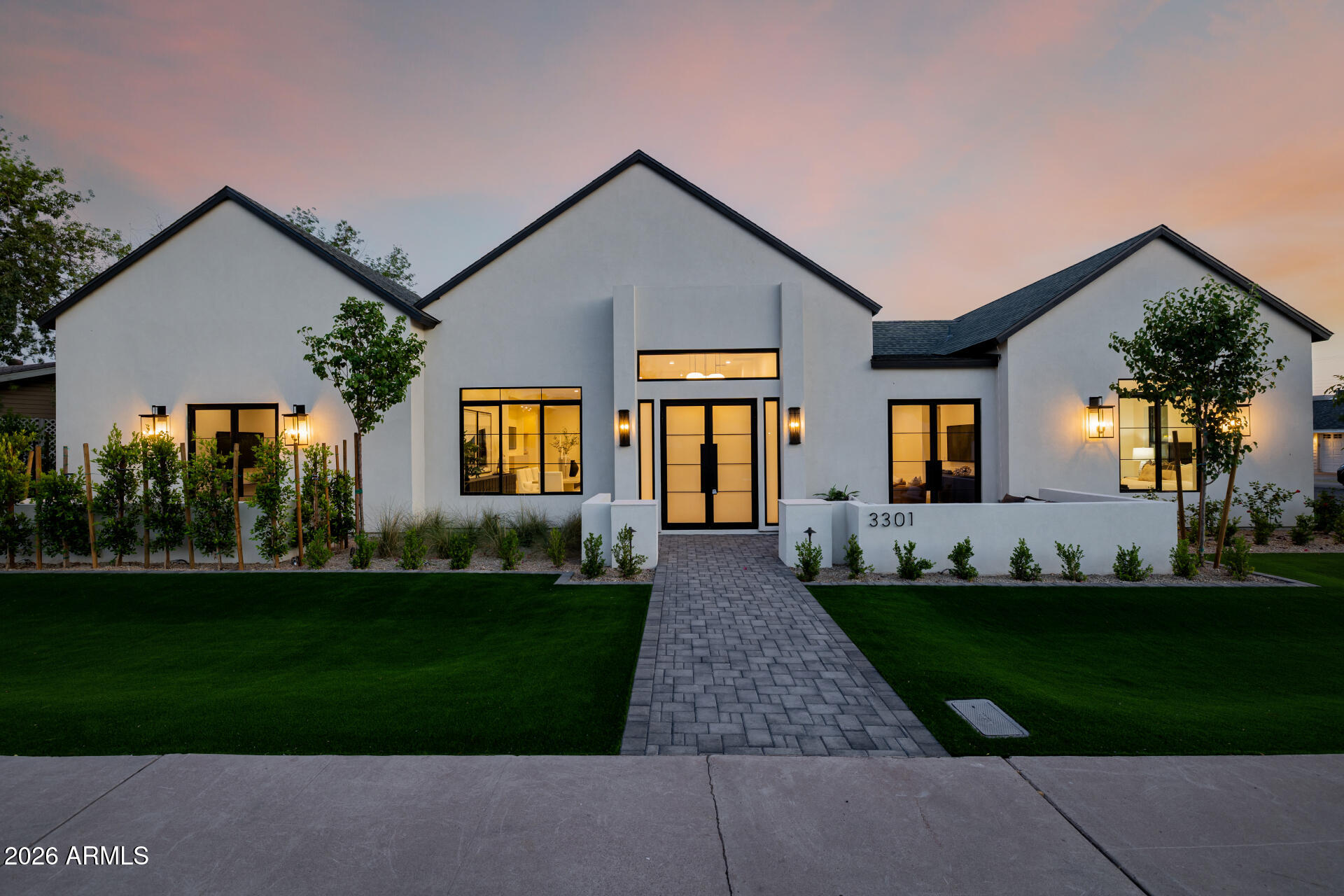 3301 E Elm Street — photo