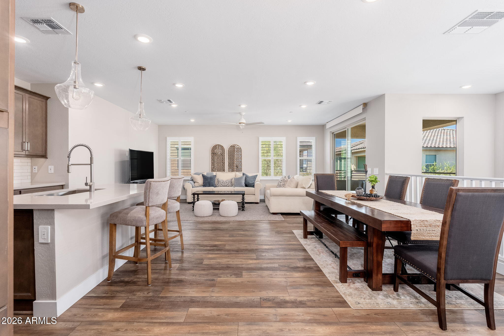762 E Ginko Avenue 201 — photo