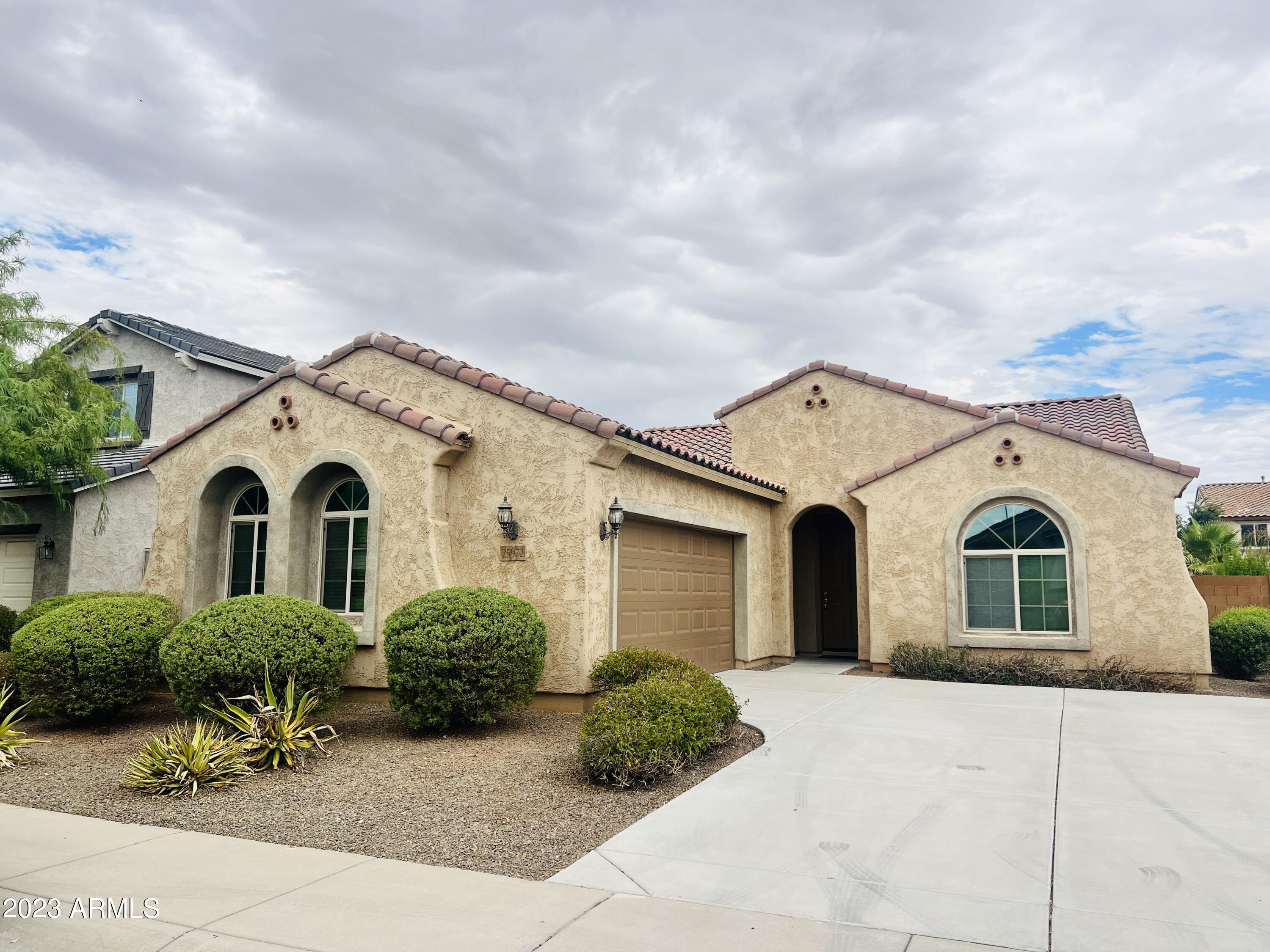 25972 W Burnett Road — photo
