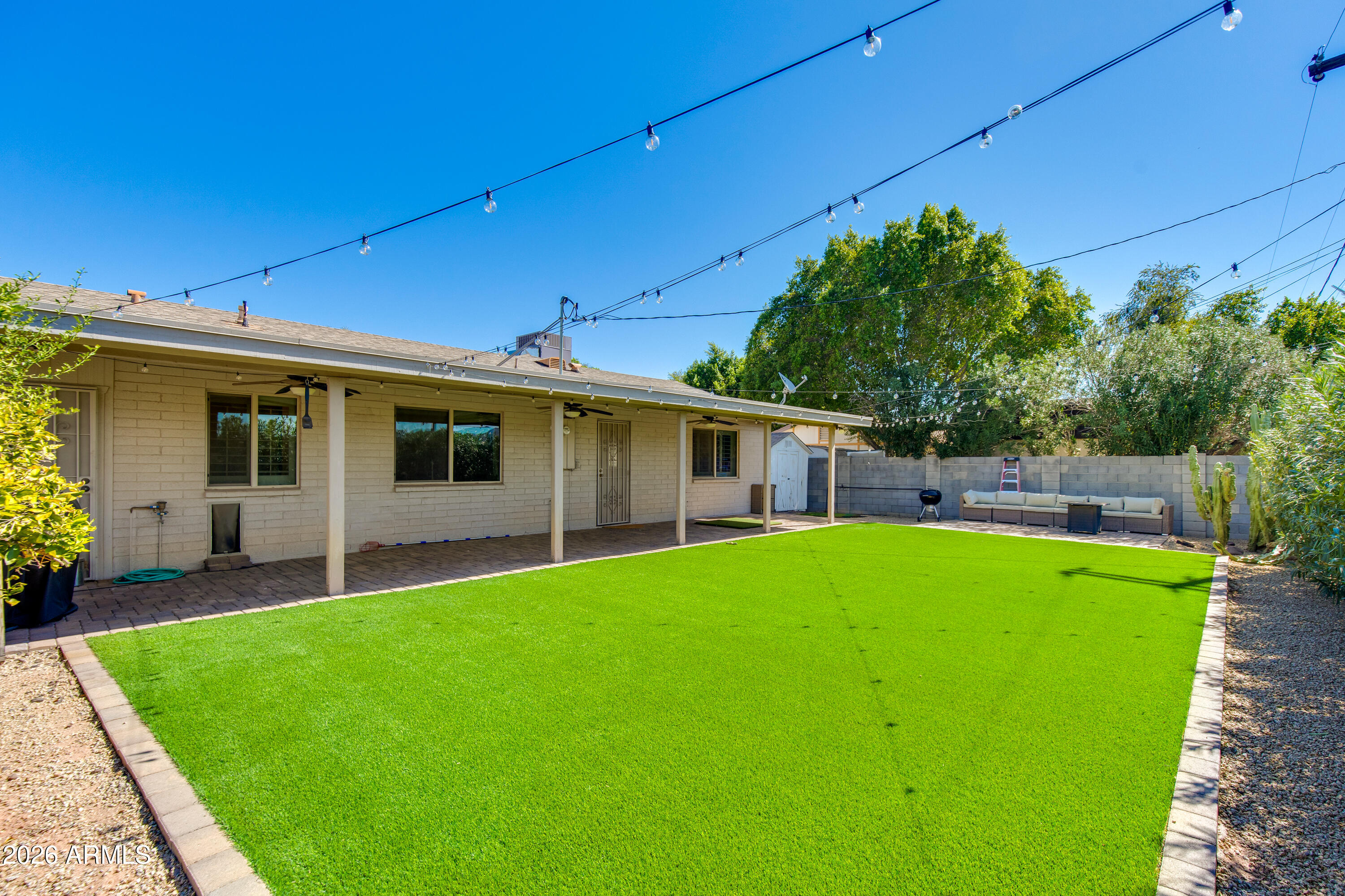 2801 E Mercer Lane — photo