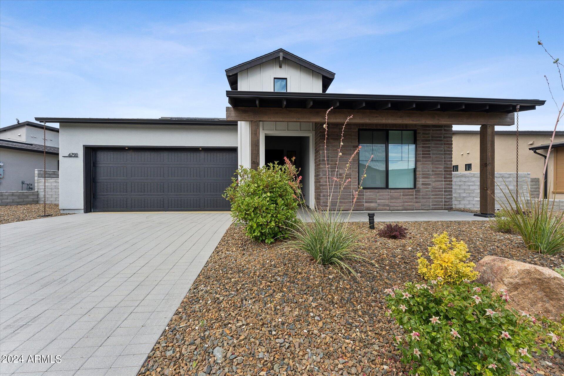 4791 N Yorkshire Loop — photo