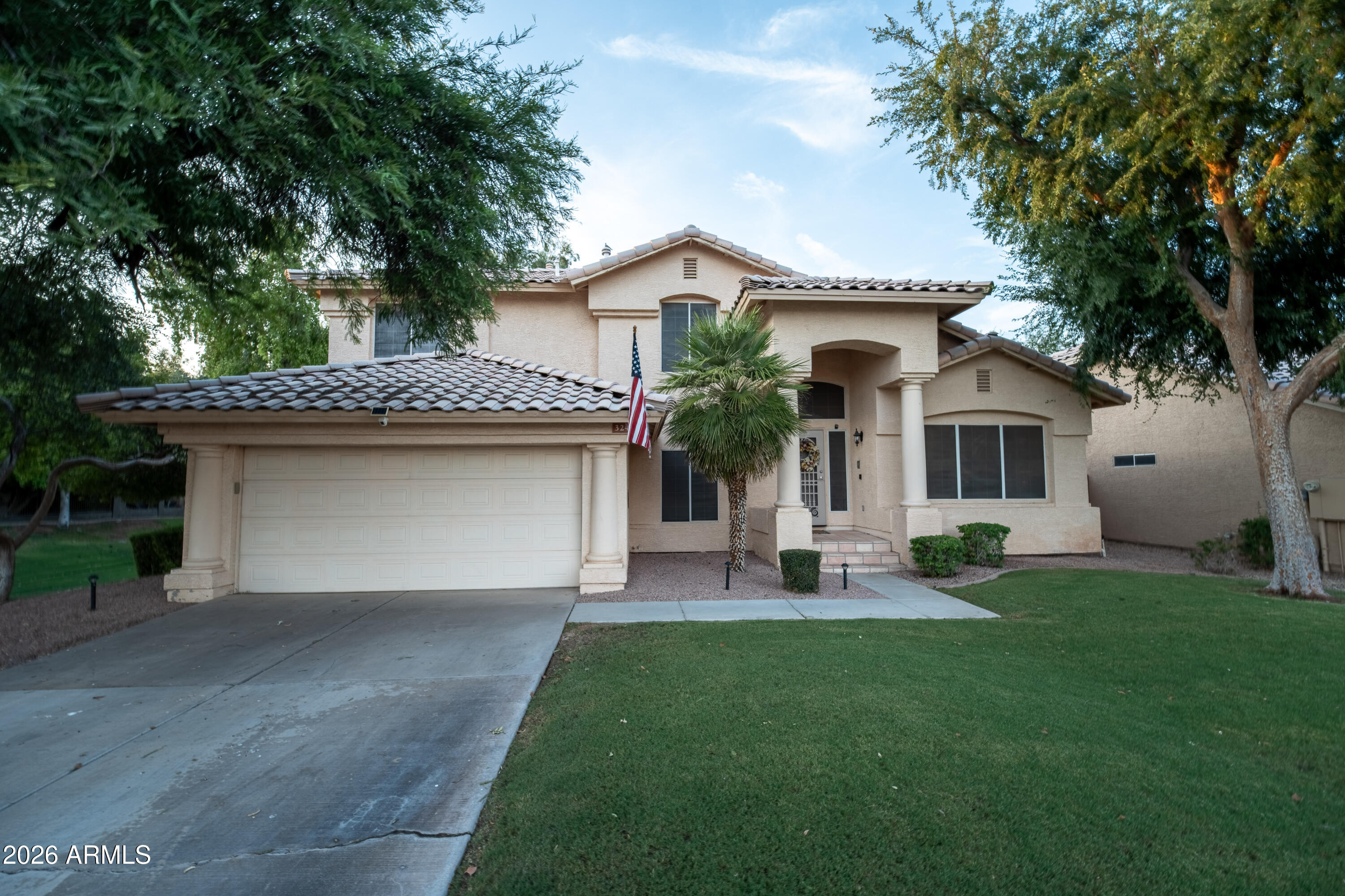 324 E Arabian Drive — photo