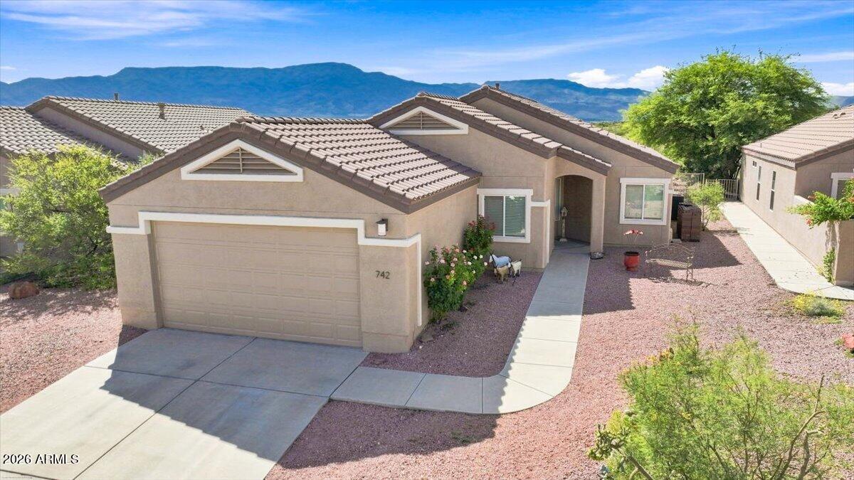 742 S Rainbow Ridge Drive S — photo