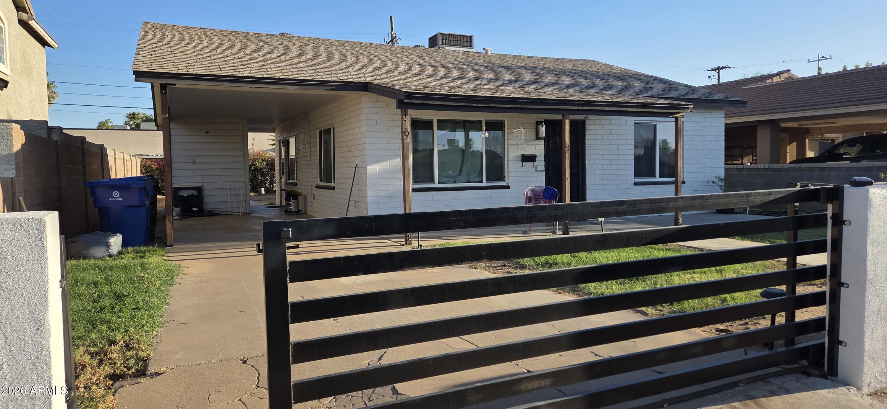 119 E Hill Drive E — photo