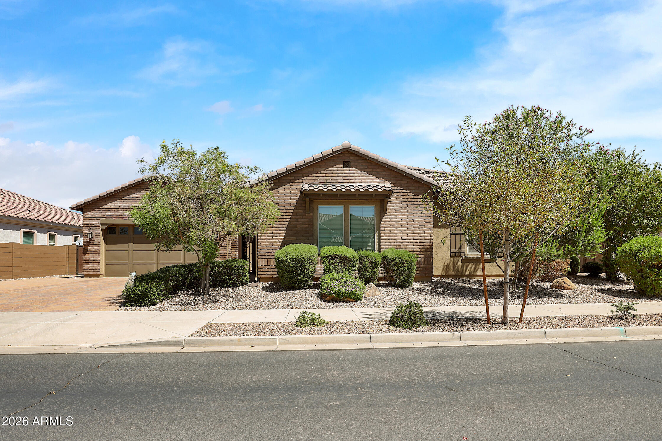 22332 E Maya Road — photo