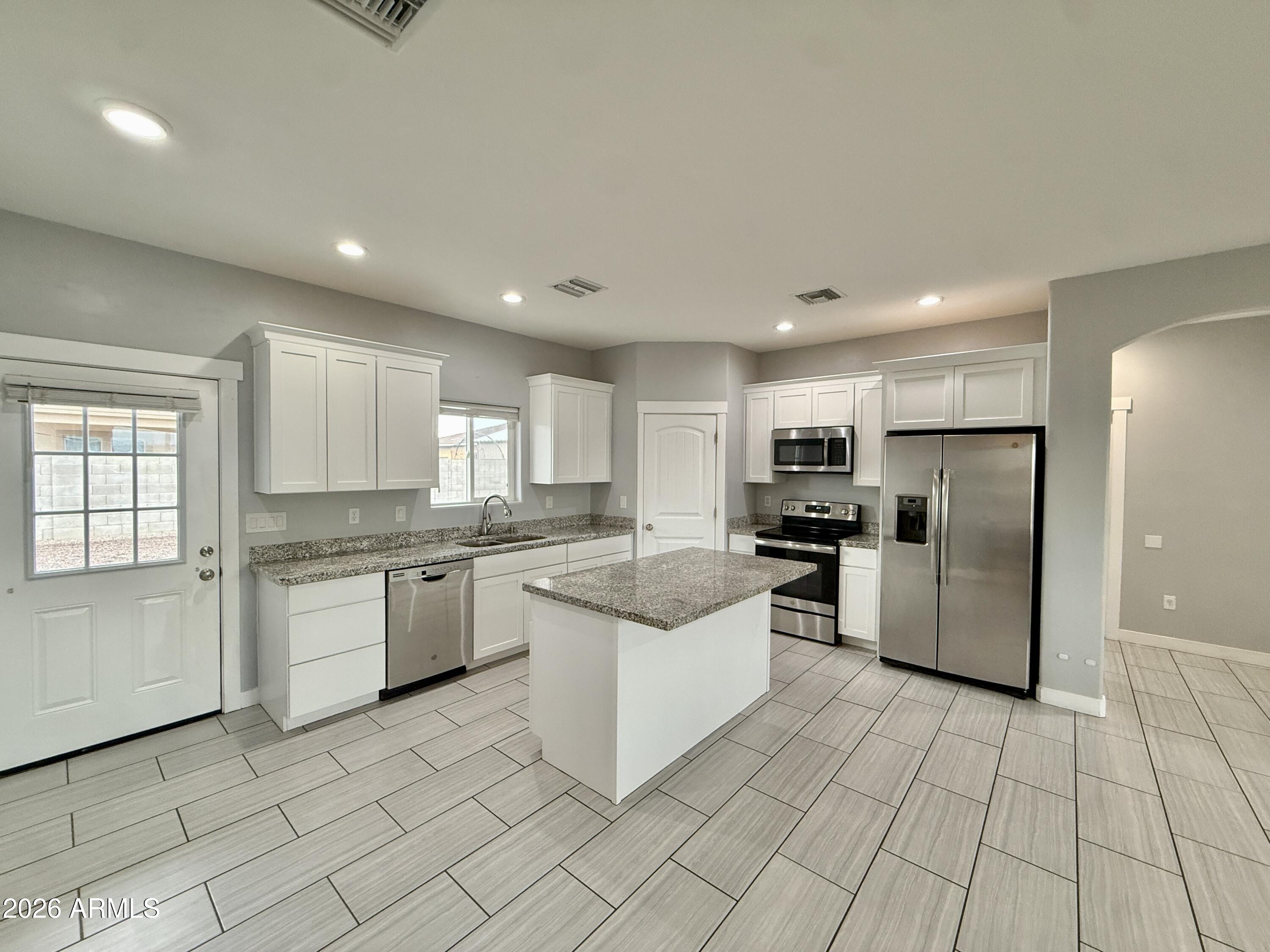 1826 N Porter Lane — photo