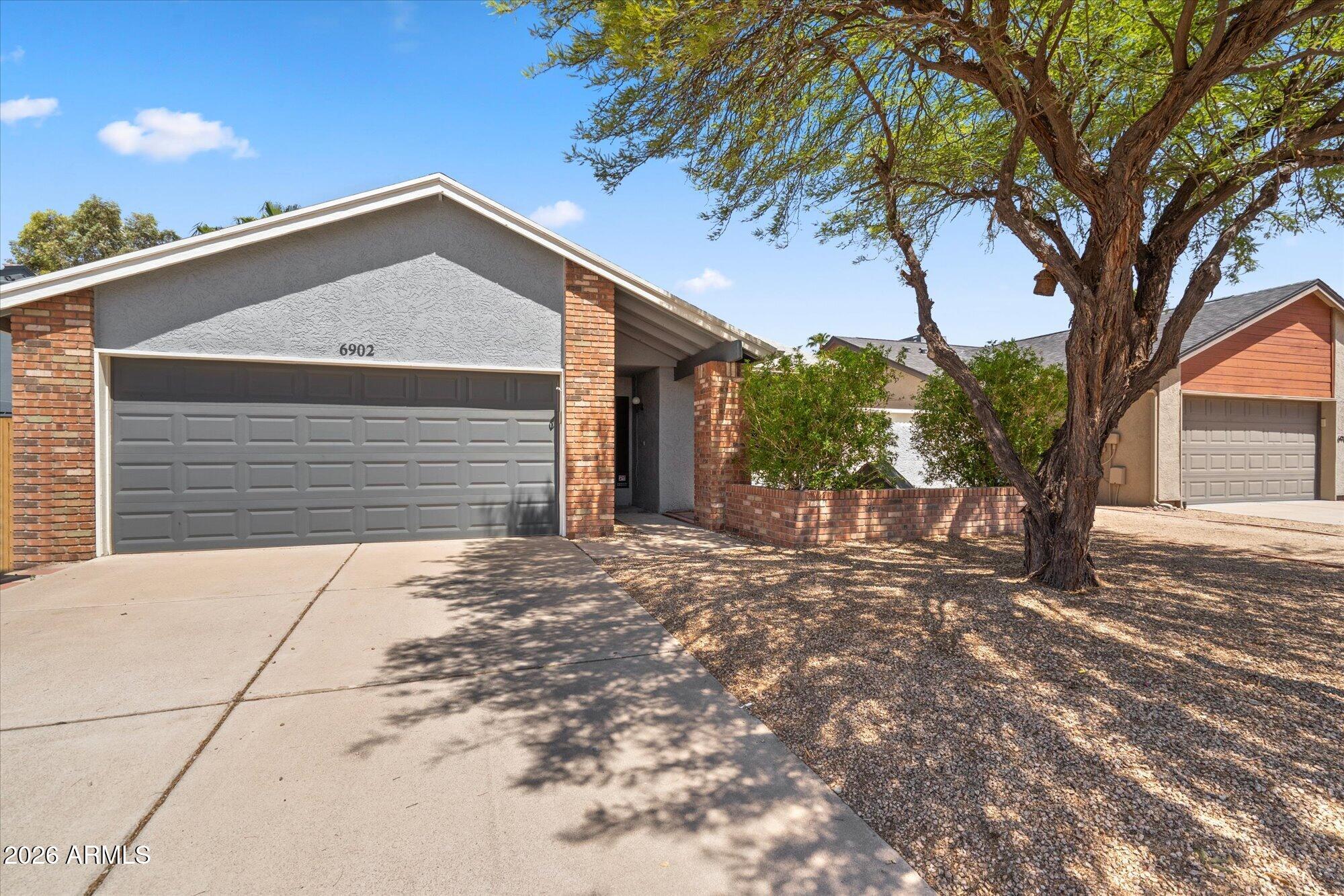 6902 E Kathleen Road — photo