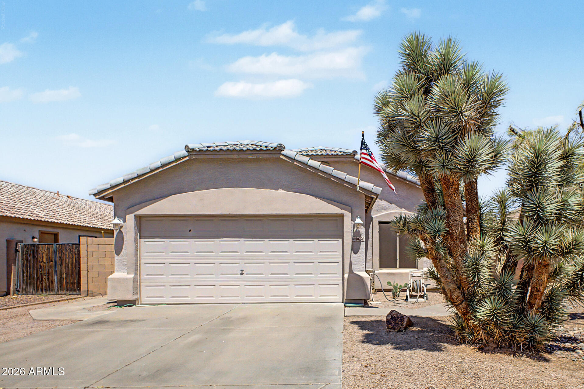 10228 E Crescent Avenue — photo