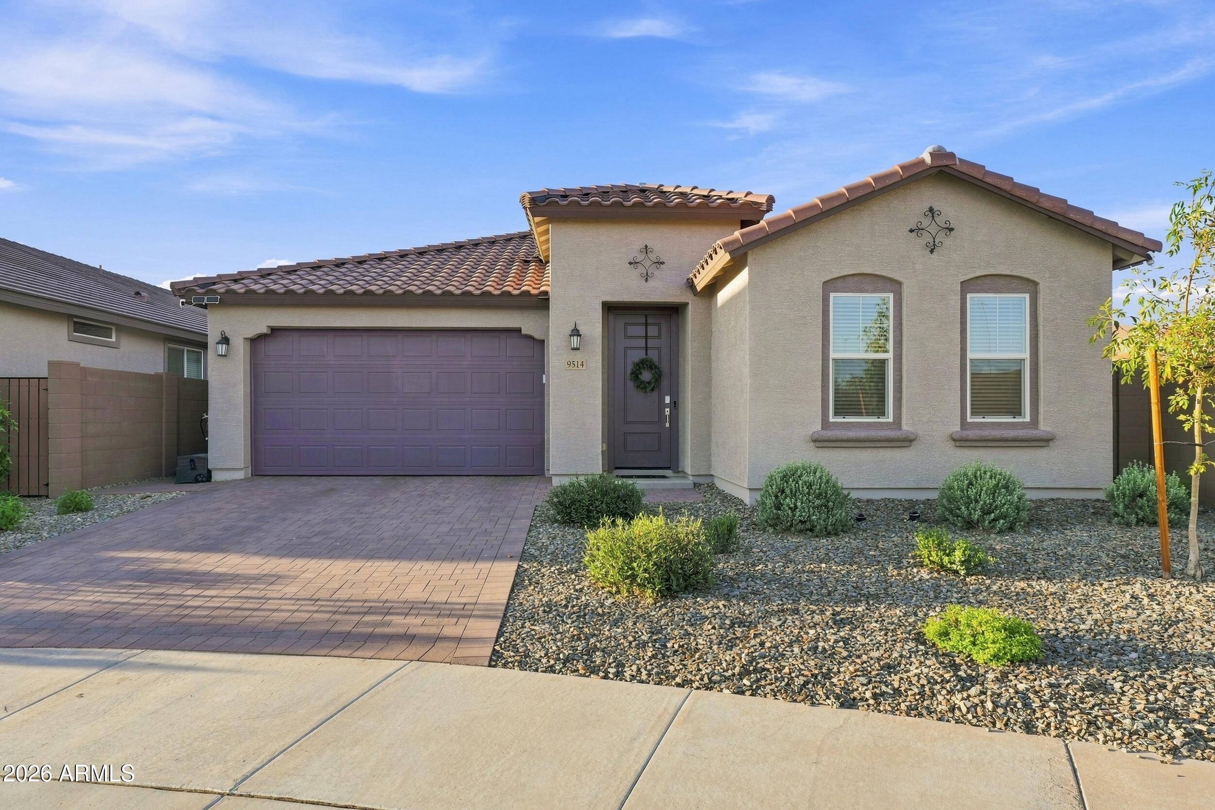 9514 W Avalon Drive — photo