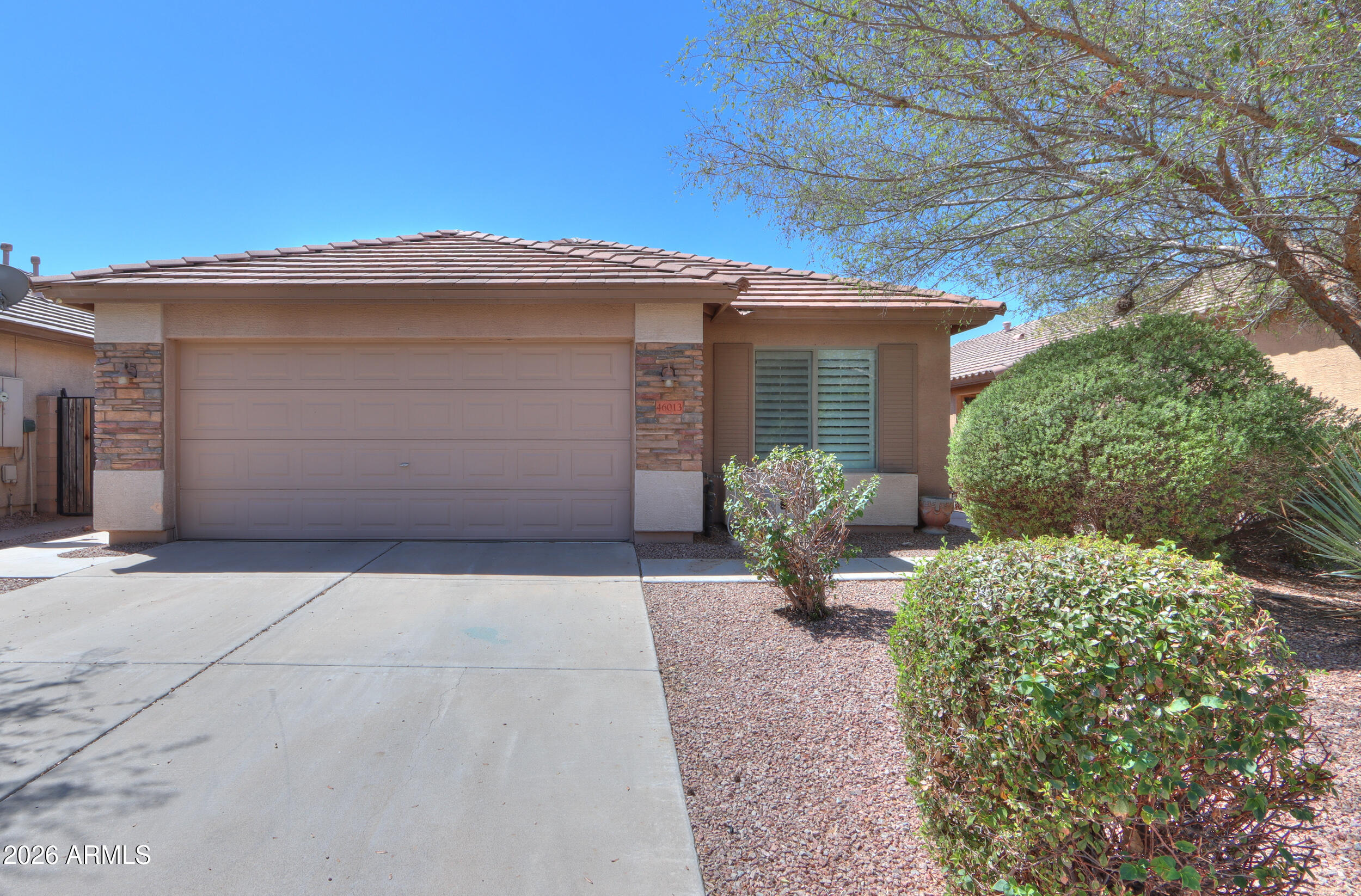 46013 W Tucker Road — photo