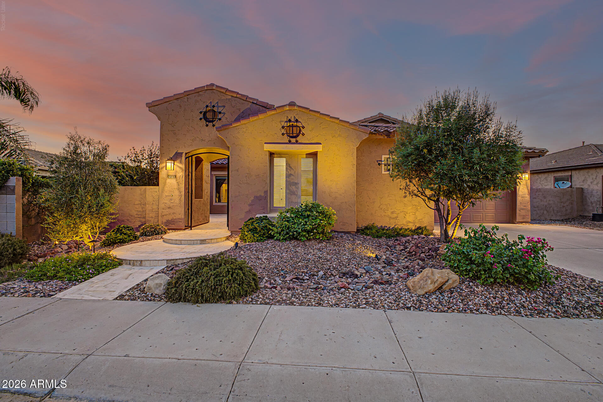 5722 S Mesquite Grove Way — photo