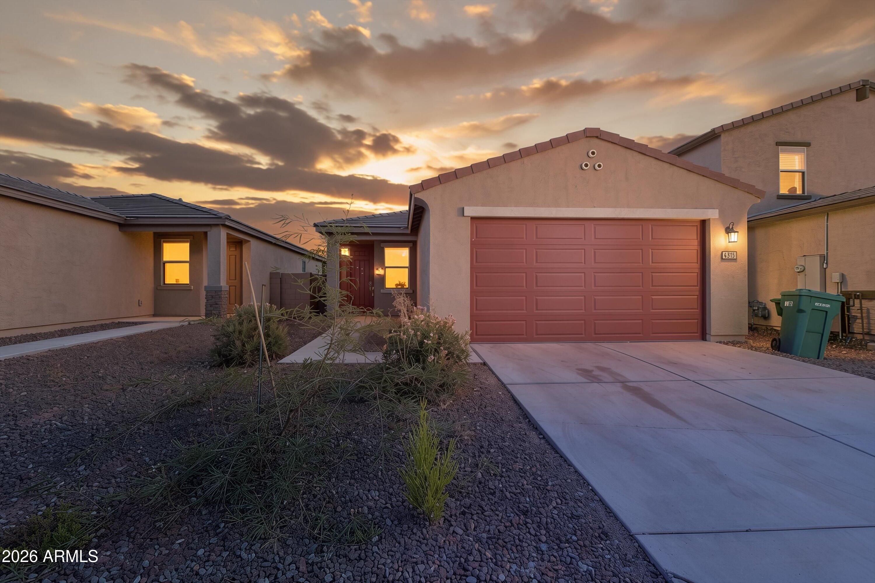4315 W Samantha Way — photo