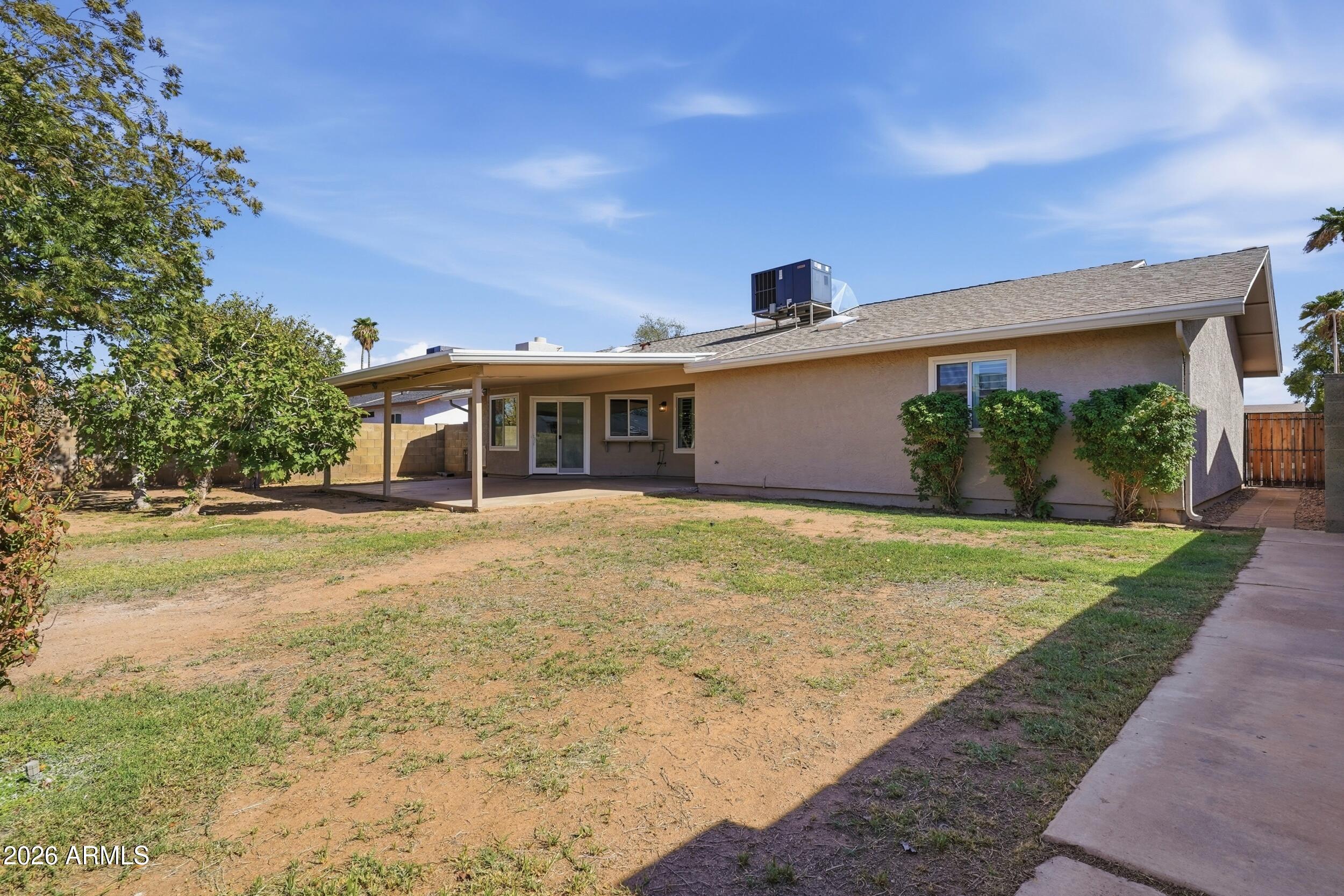 10316 W Hazelwood Avenue — photo