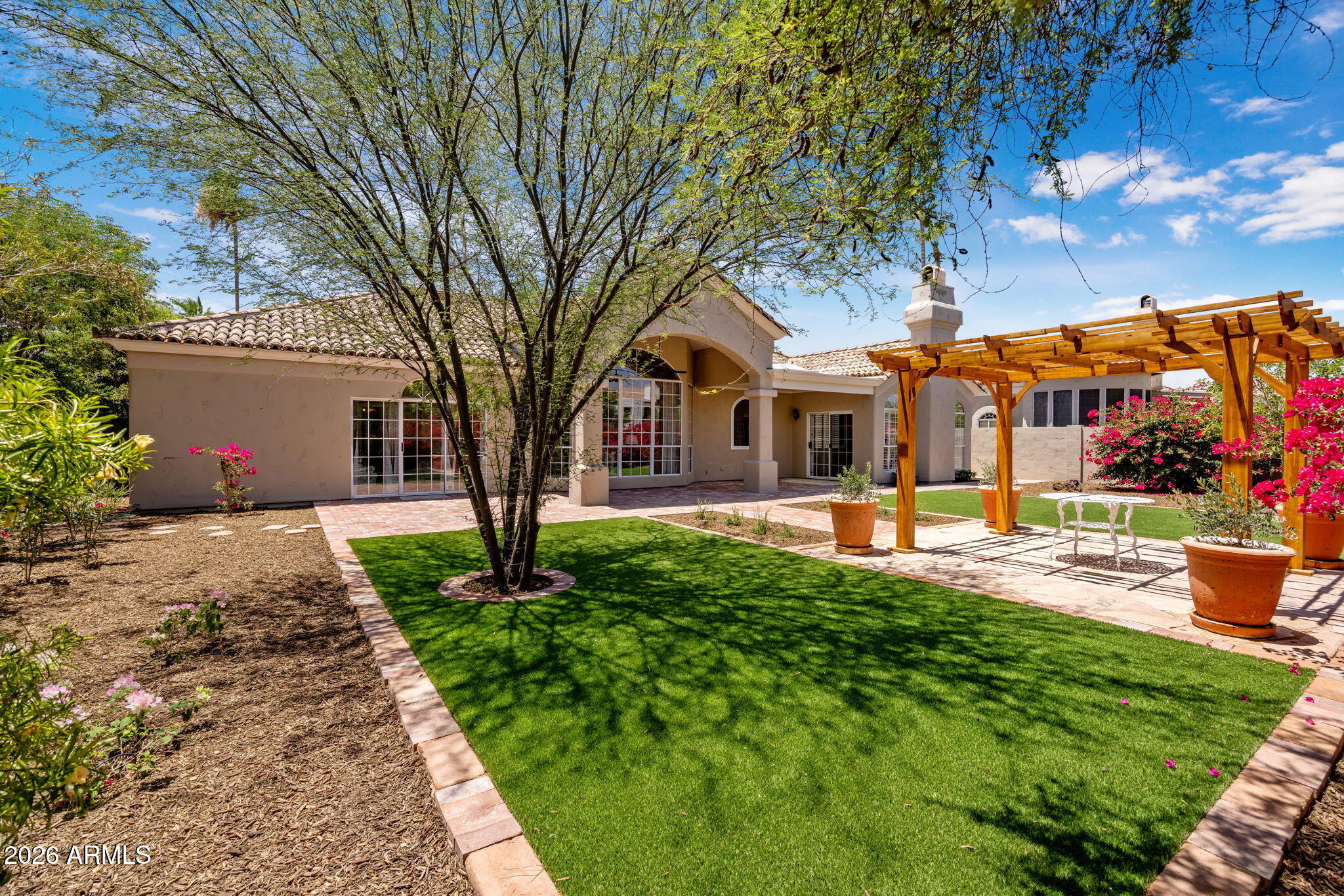 10150 E San Salvador Drive — photo