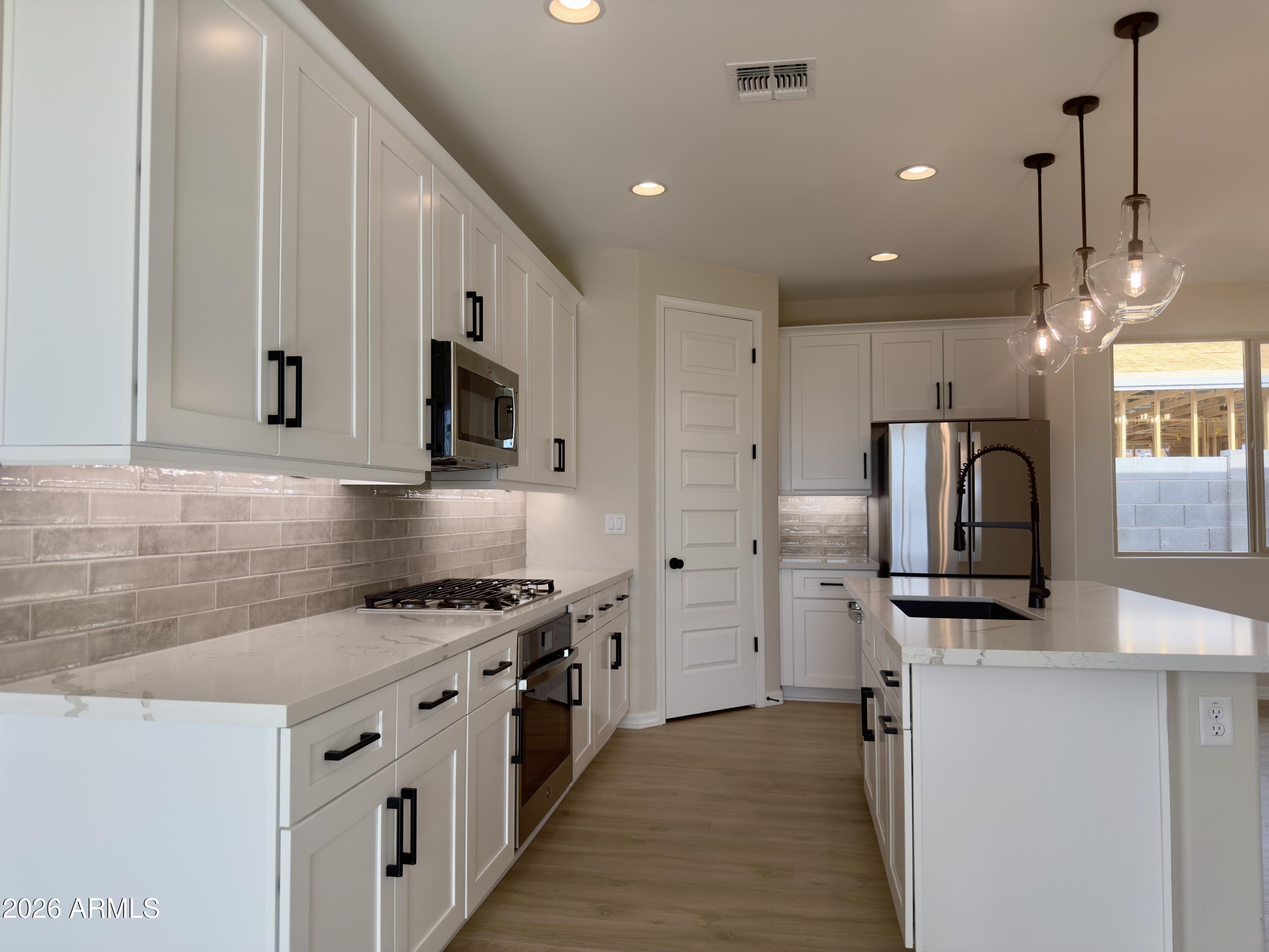 40010 W Placone Lane — photo
